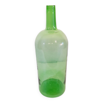 Glass bottle