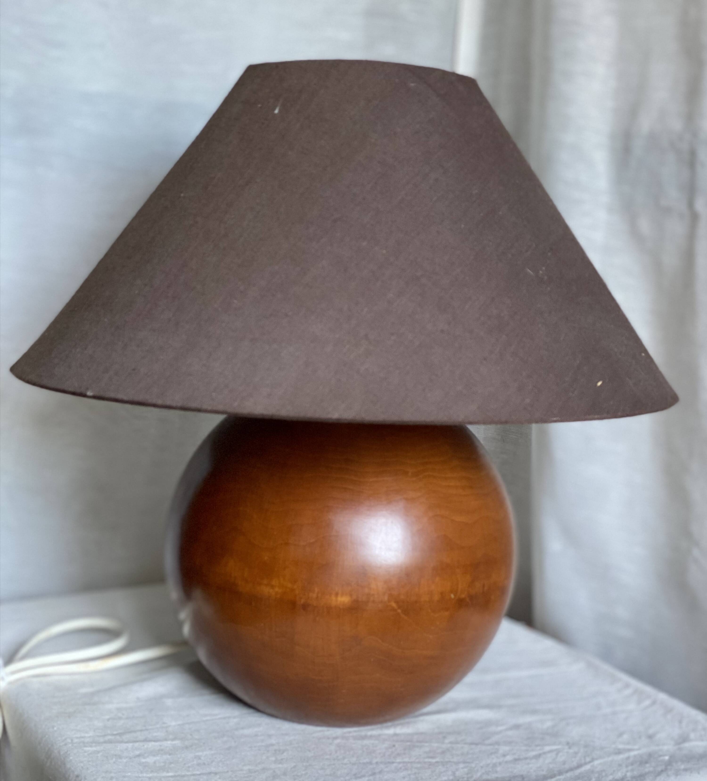 Lampe boule bois tourné vintage 1970