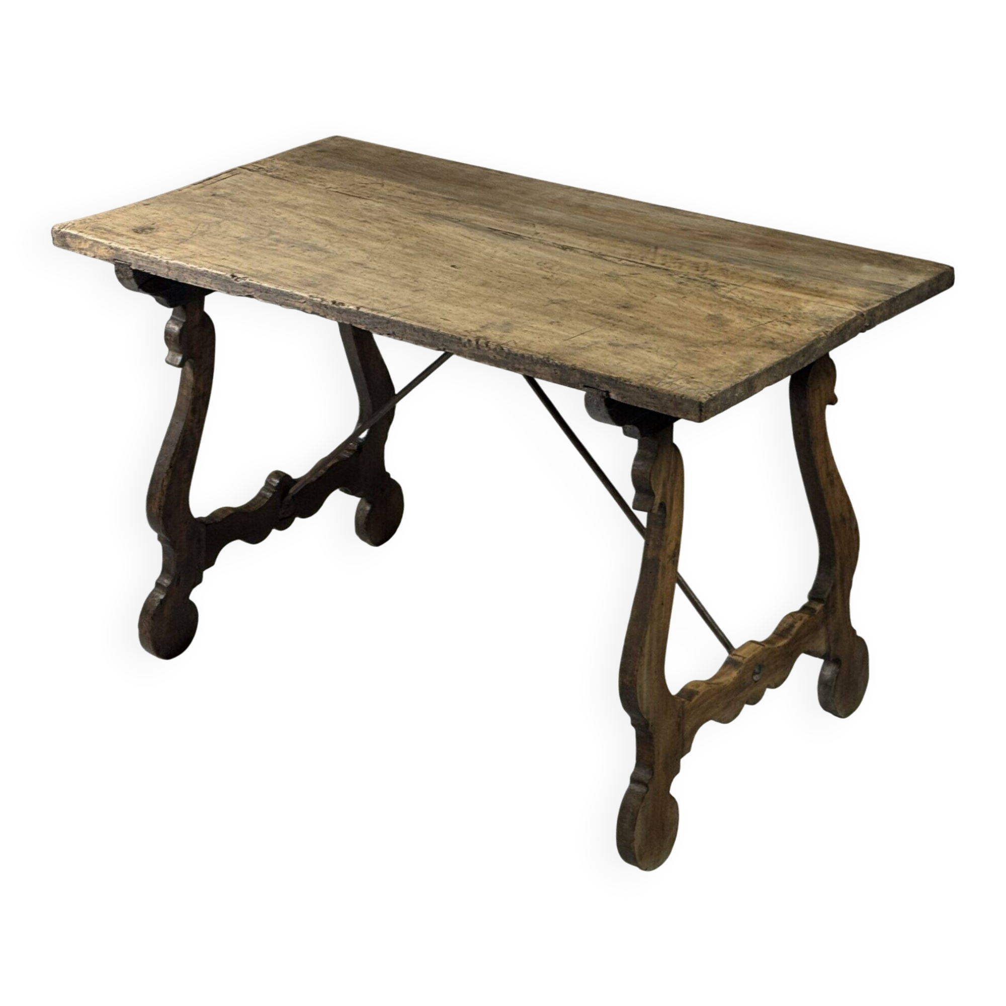 Table espagnole du 19ème siècle