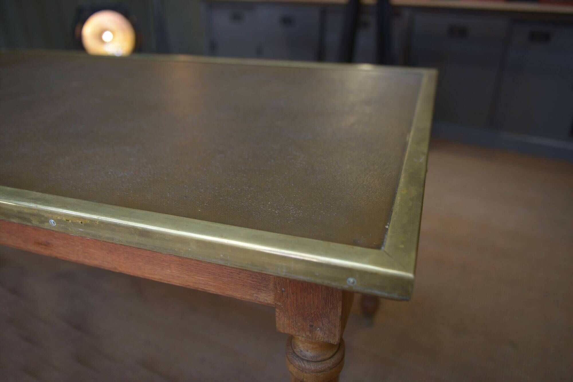 Oak and brass dining table Banque de France 1900