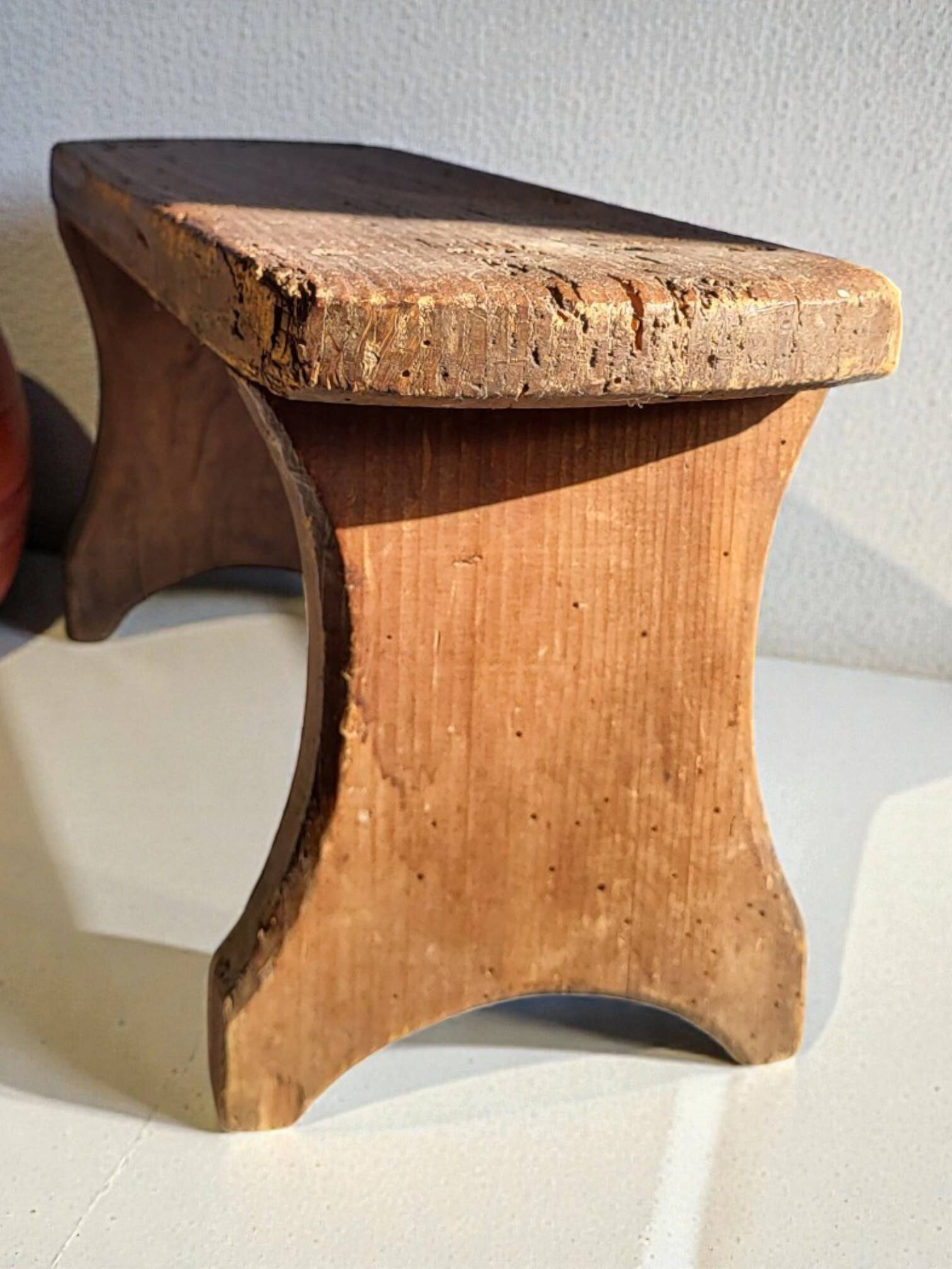 Wooden bench / footrest