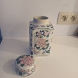 Asian-patterned porcelain candy box