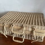 Wicker picnic suitcase
