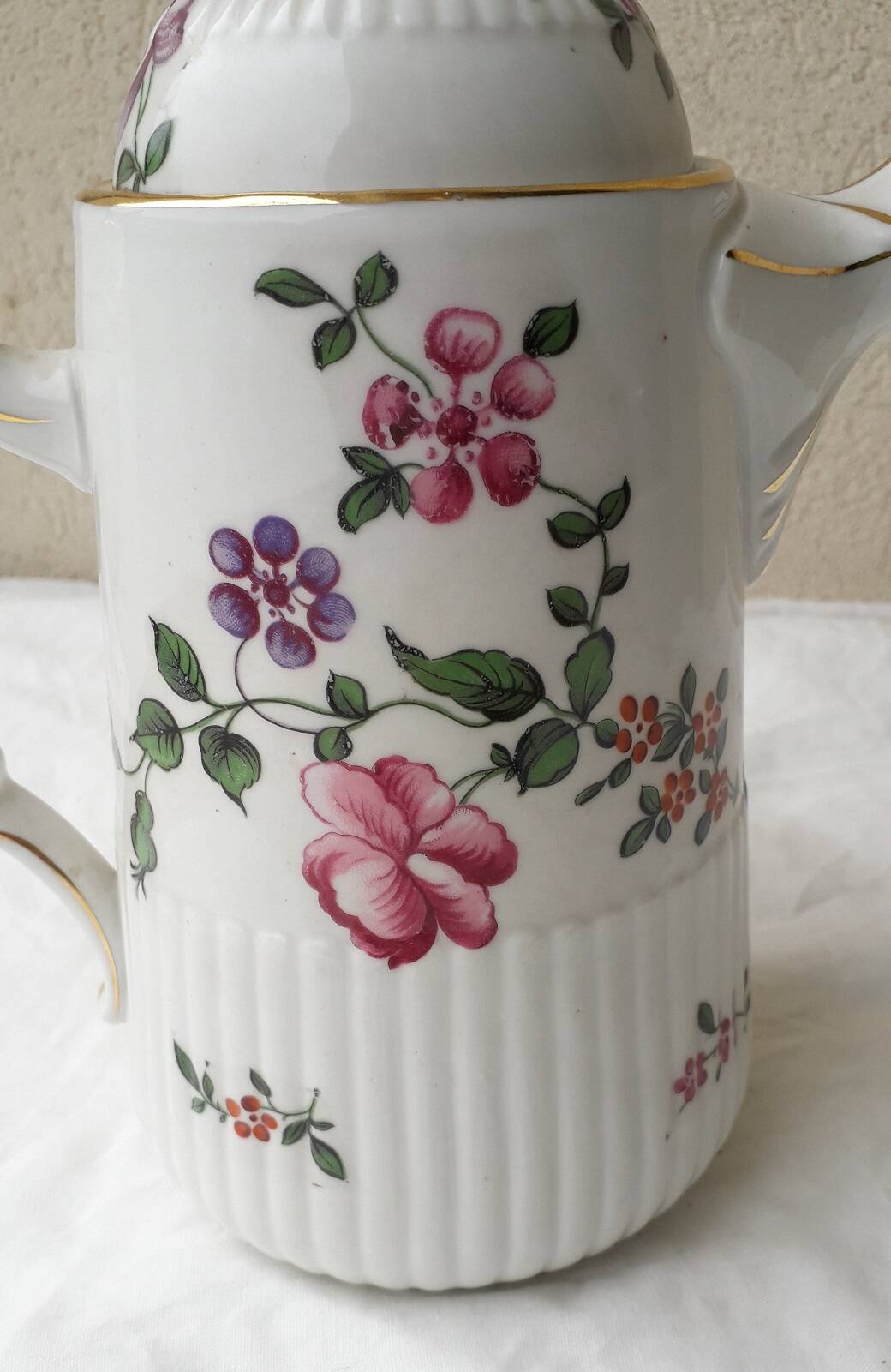 Porcelain coffee maker