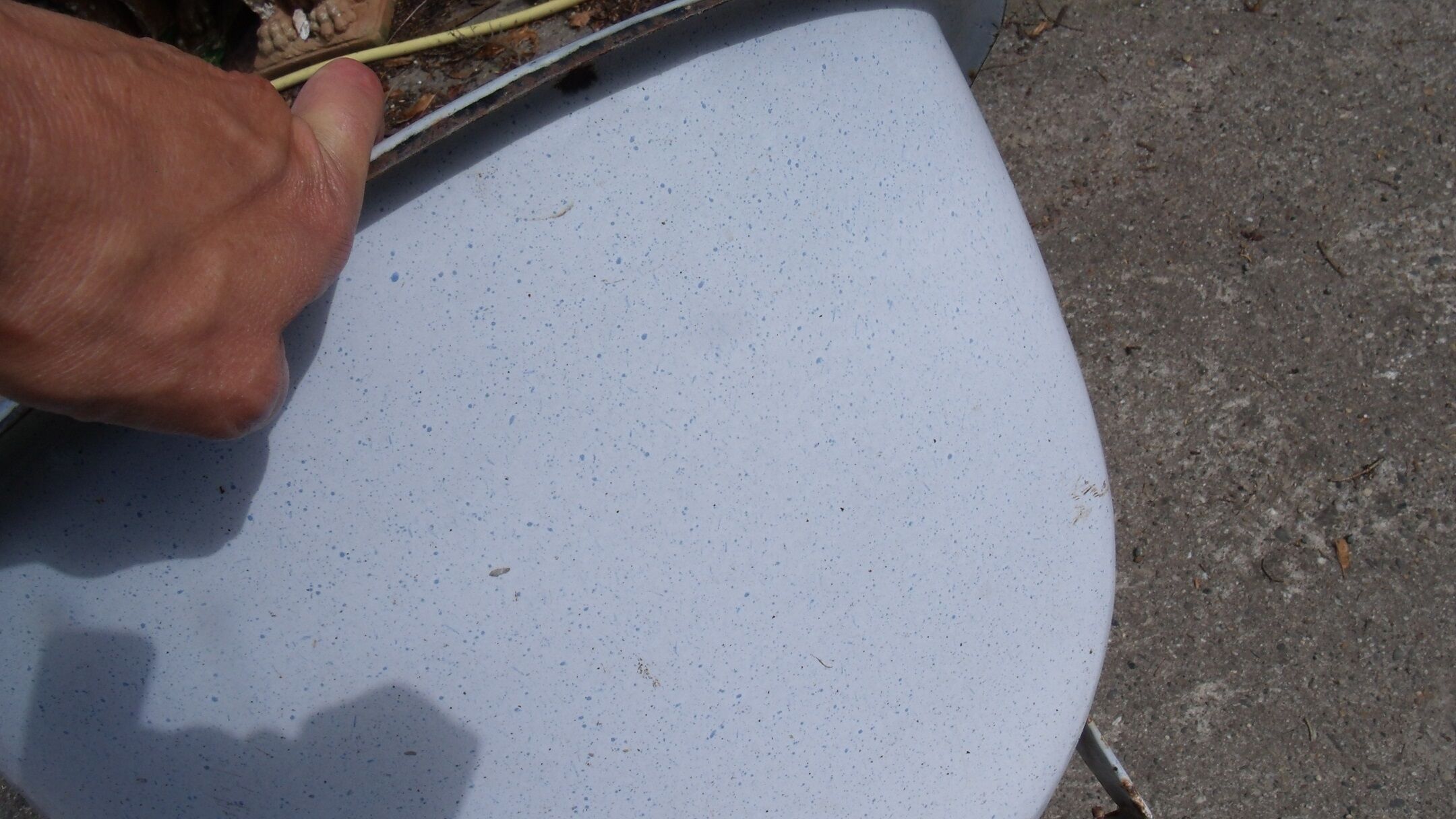 Enamelled child bathtub