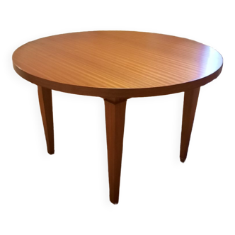 Scandinavian table