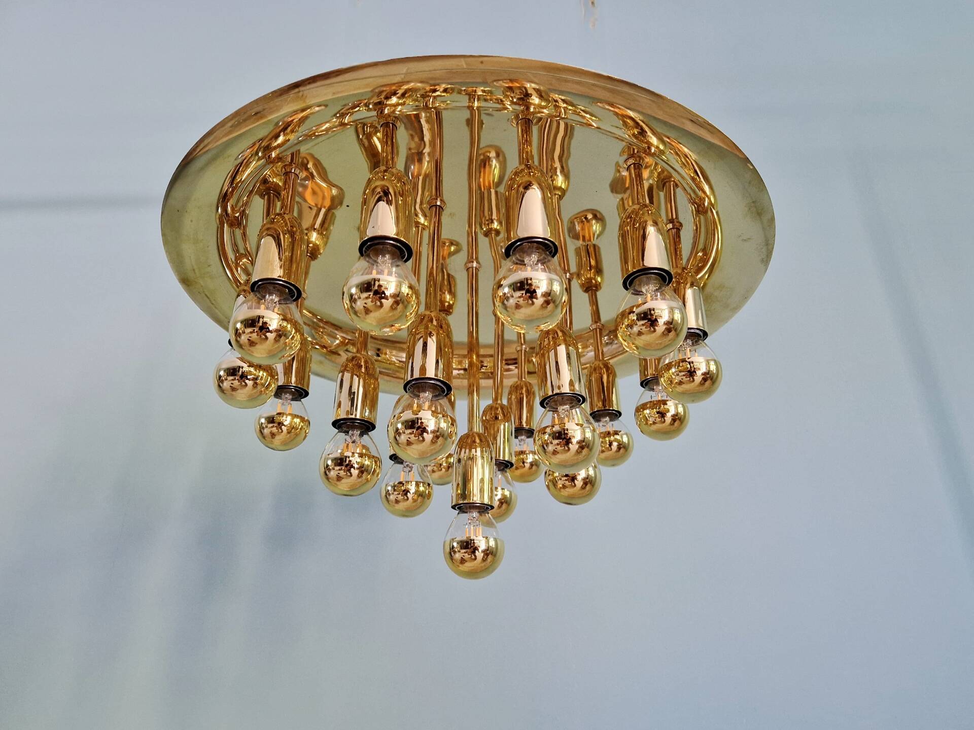 XXL Sputnik ceiling light in brass, Space Age design, 1970.