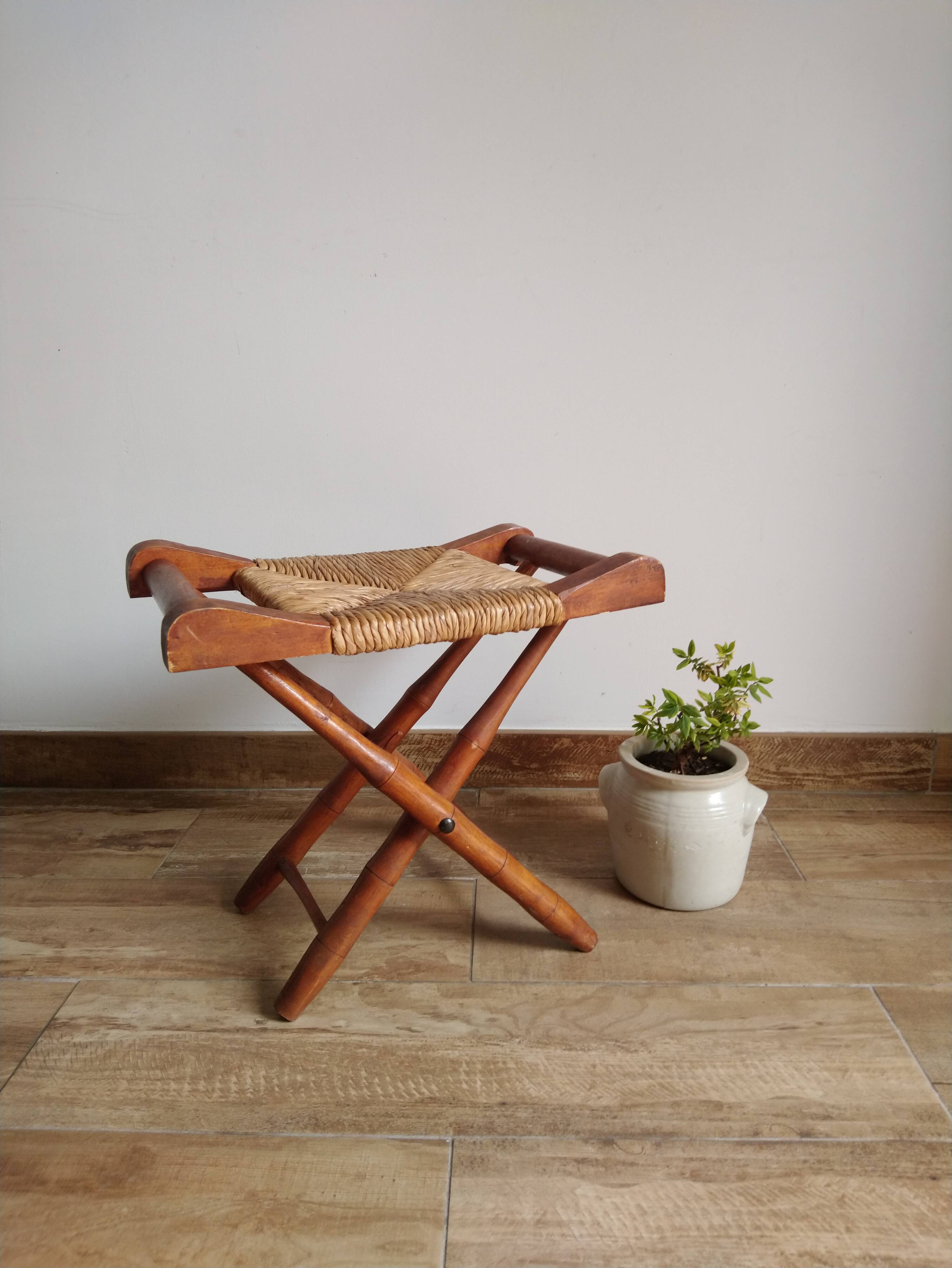 Folding stool