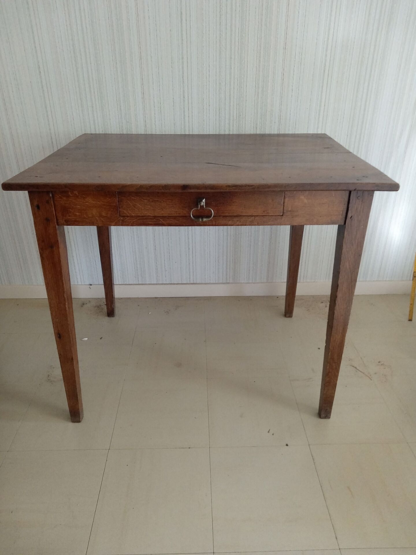 Table bureau 