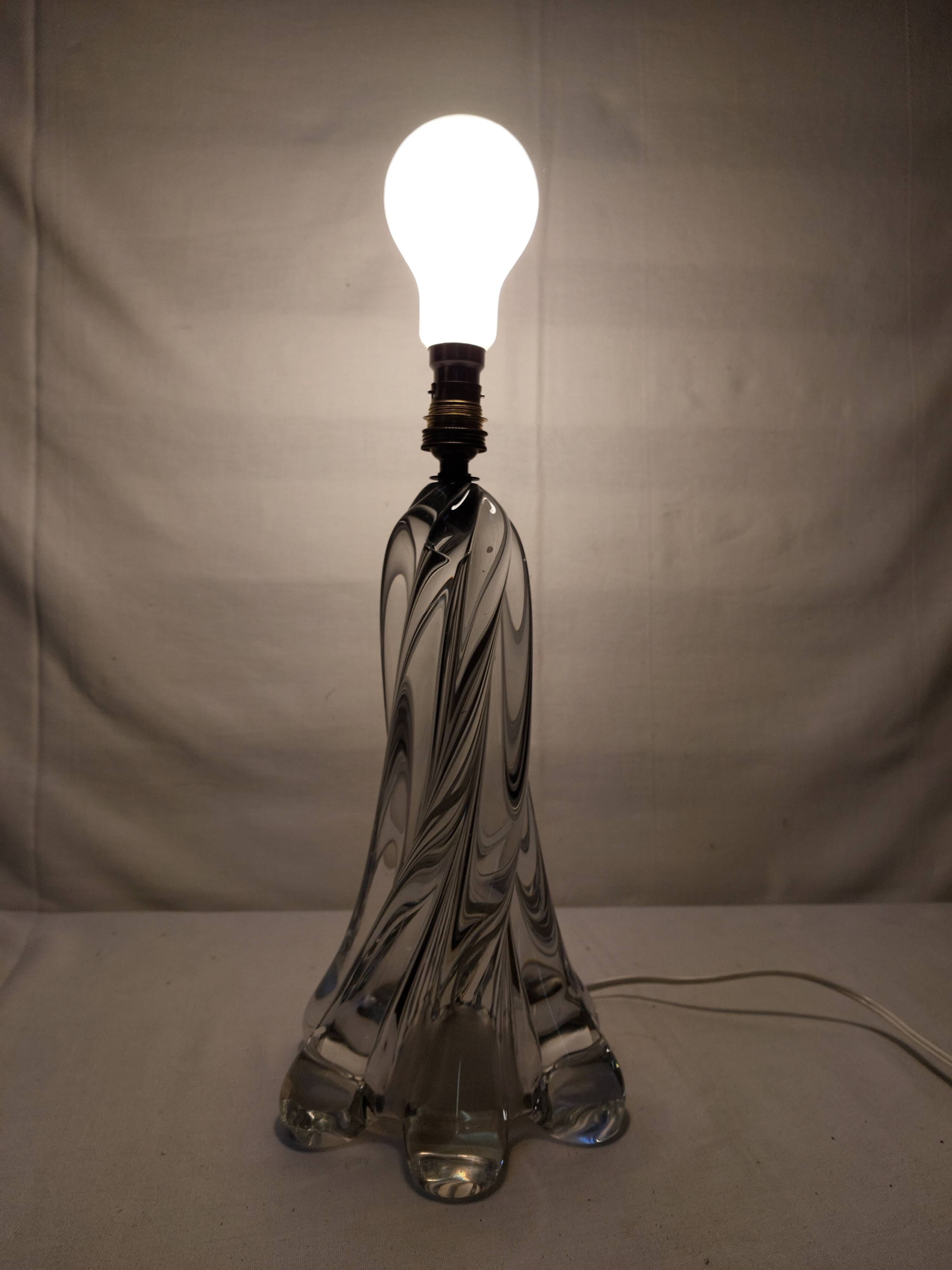 Twisted crystal lamp base signed vannes france 30cm