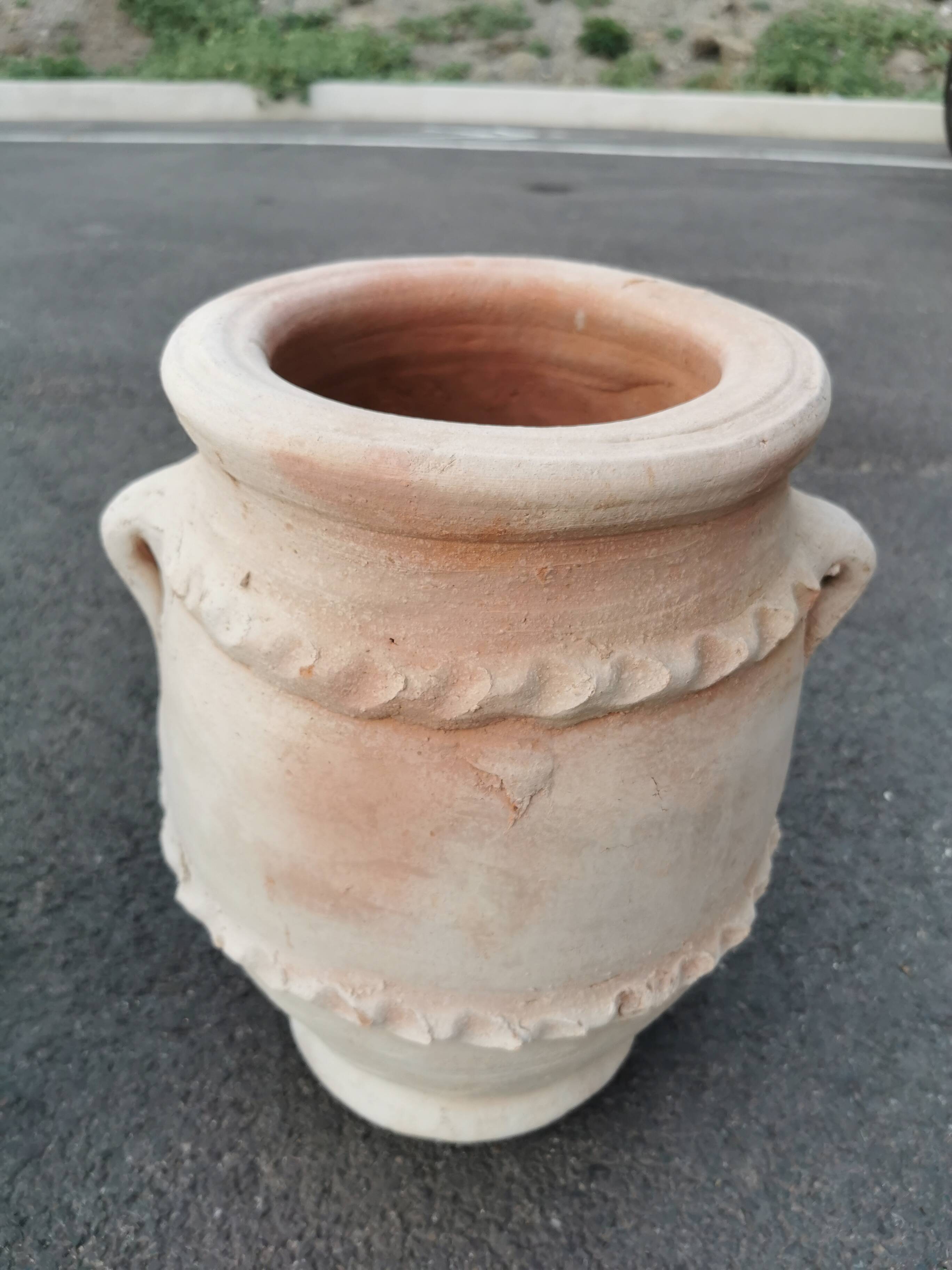 Set of two terracotta jars