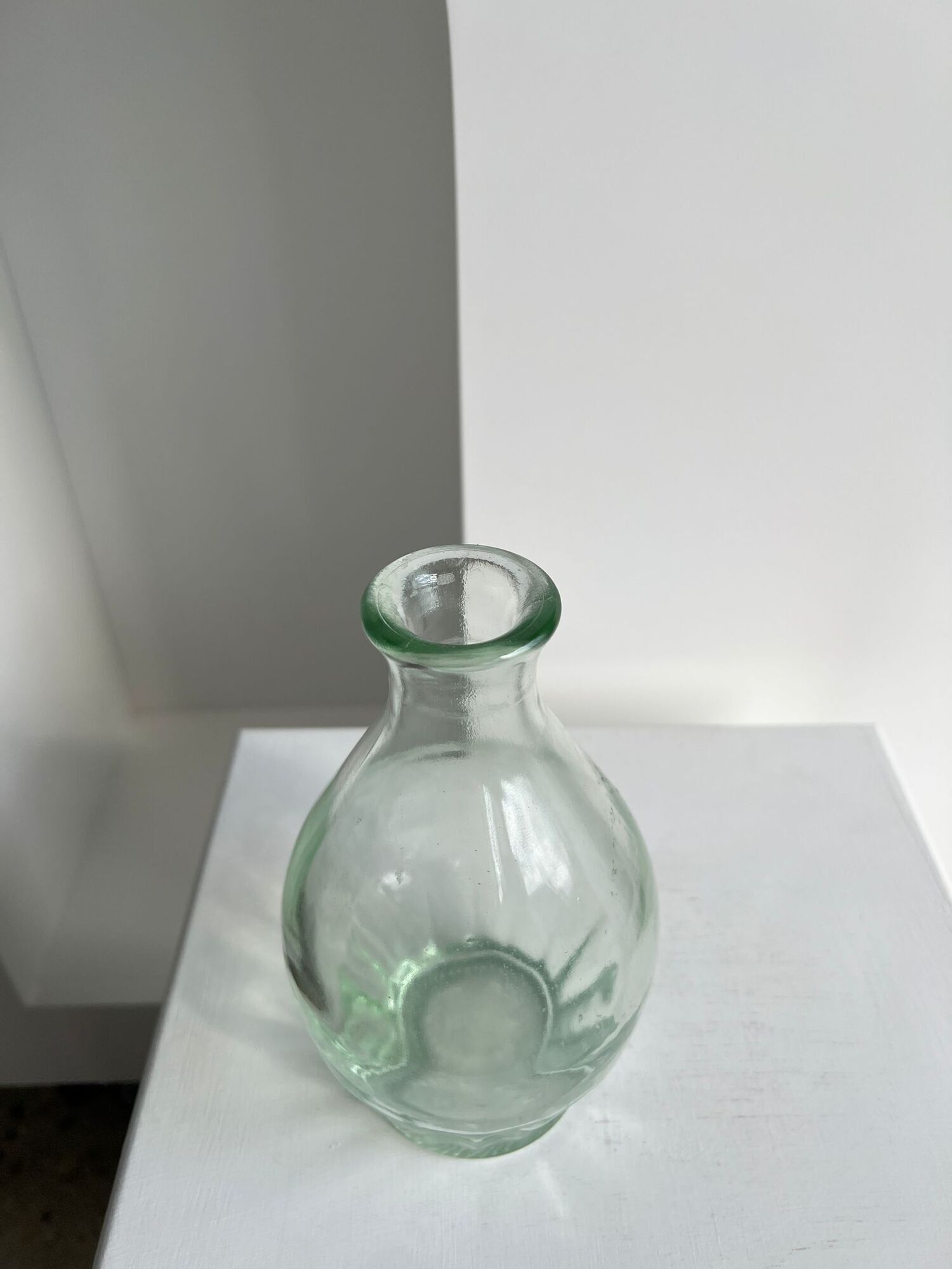 Vintage ovoid glass vase 70cl "Registered model" H:23cm