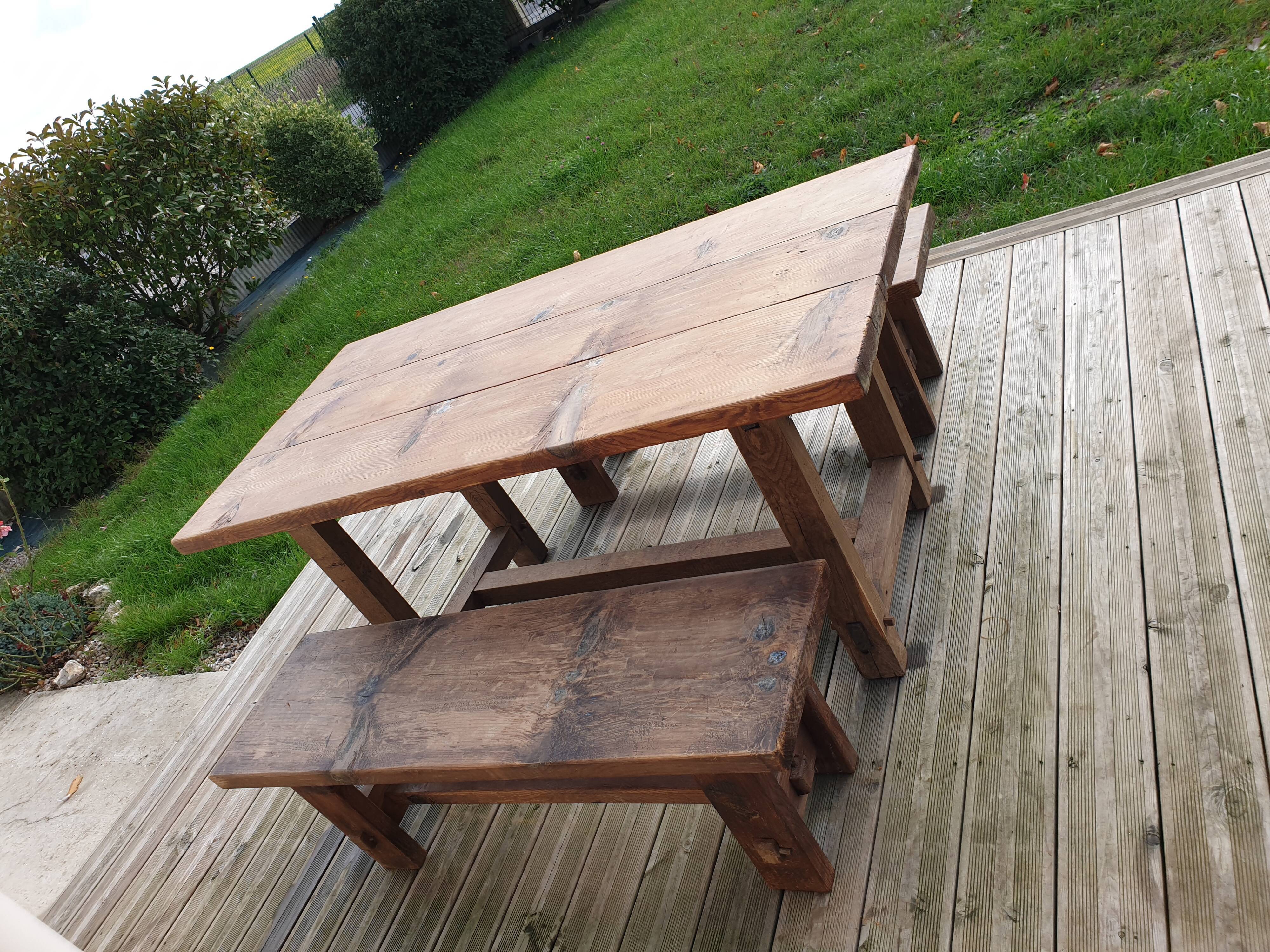 Farm table and its two benches