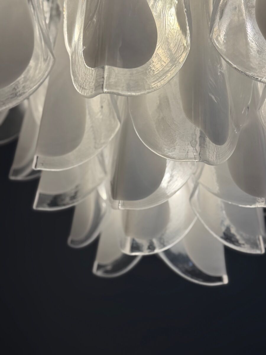 Venetian lustre in colourless and white Murano glass, circa 1990.