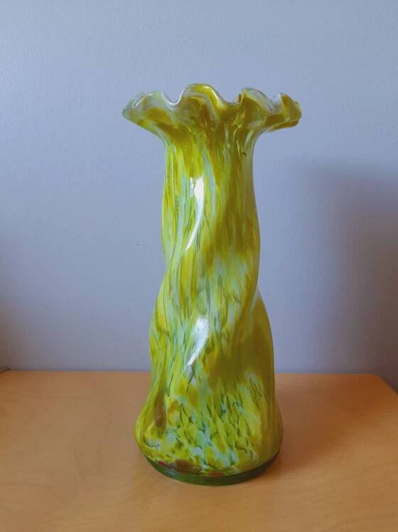 Clichy glass vase
