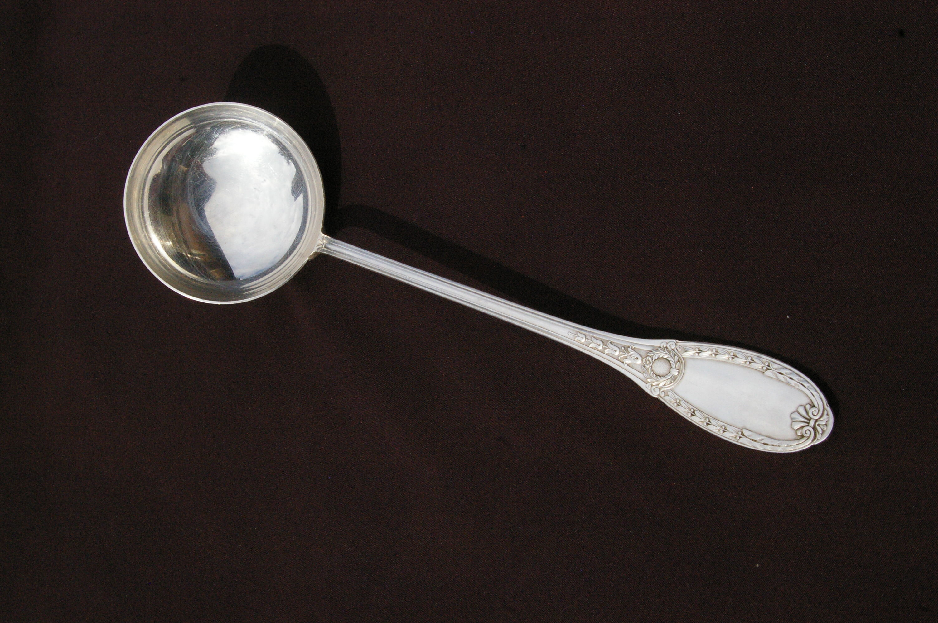 Housewife 37 pieces in silver metal Empire style