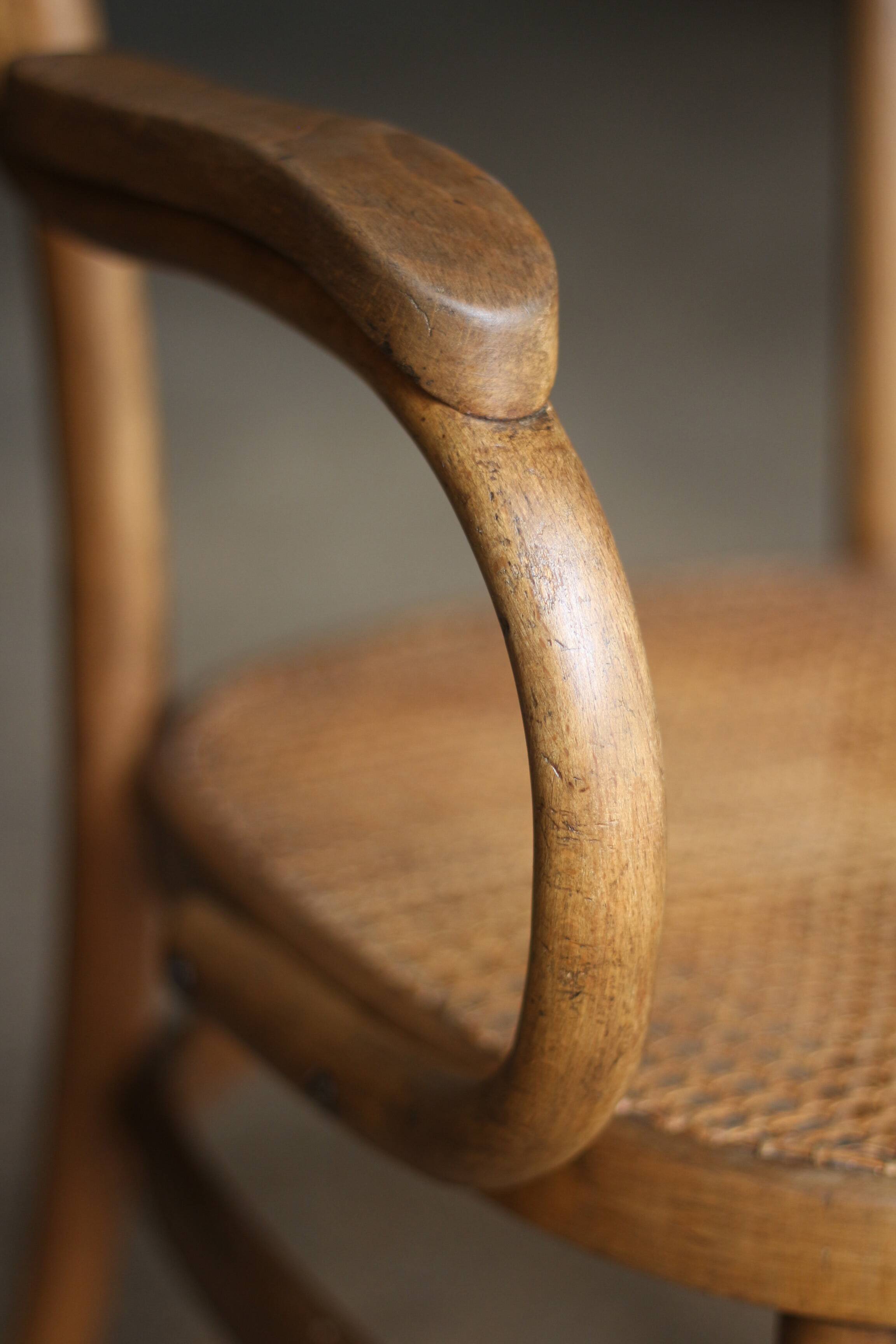 fauteuil en bois courbé  (Cambier ou Carton) vers 1900.