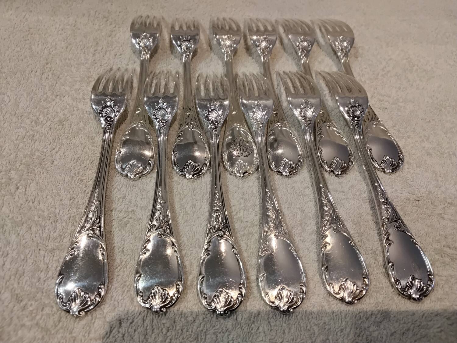 12 silver-plated dessert forks by Christofle Marly, 18.8cm