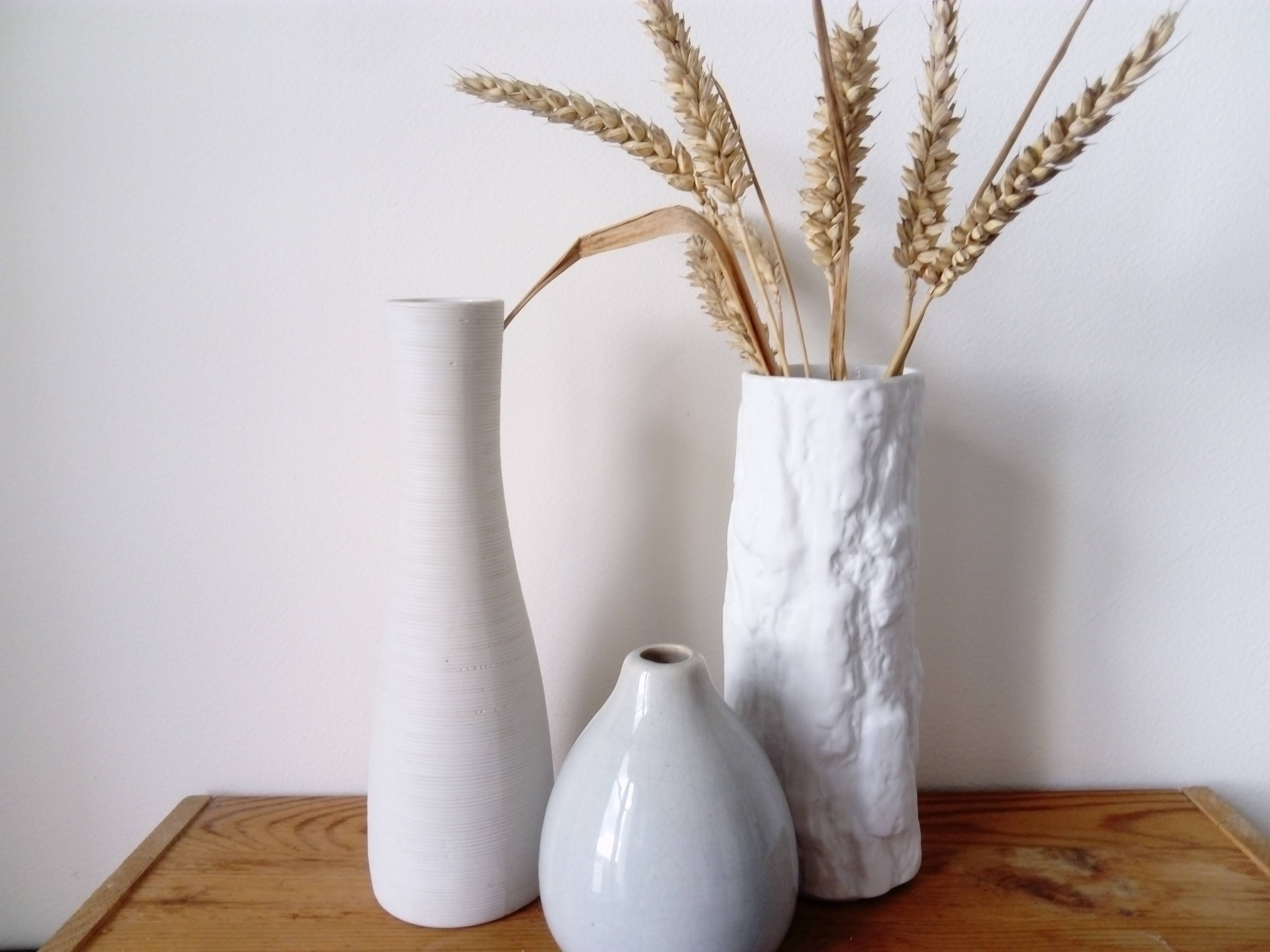 vase en céramique craquelée gris clair