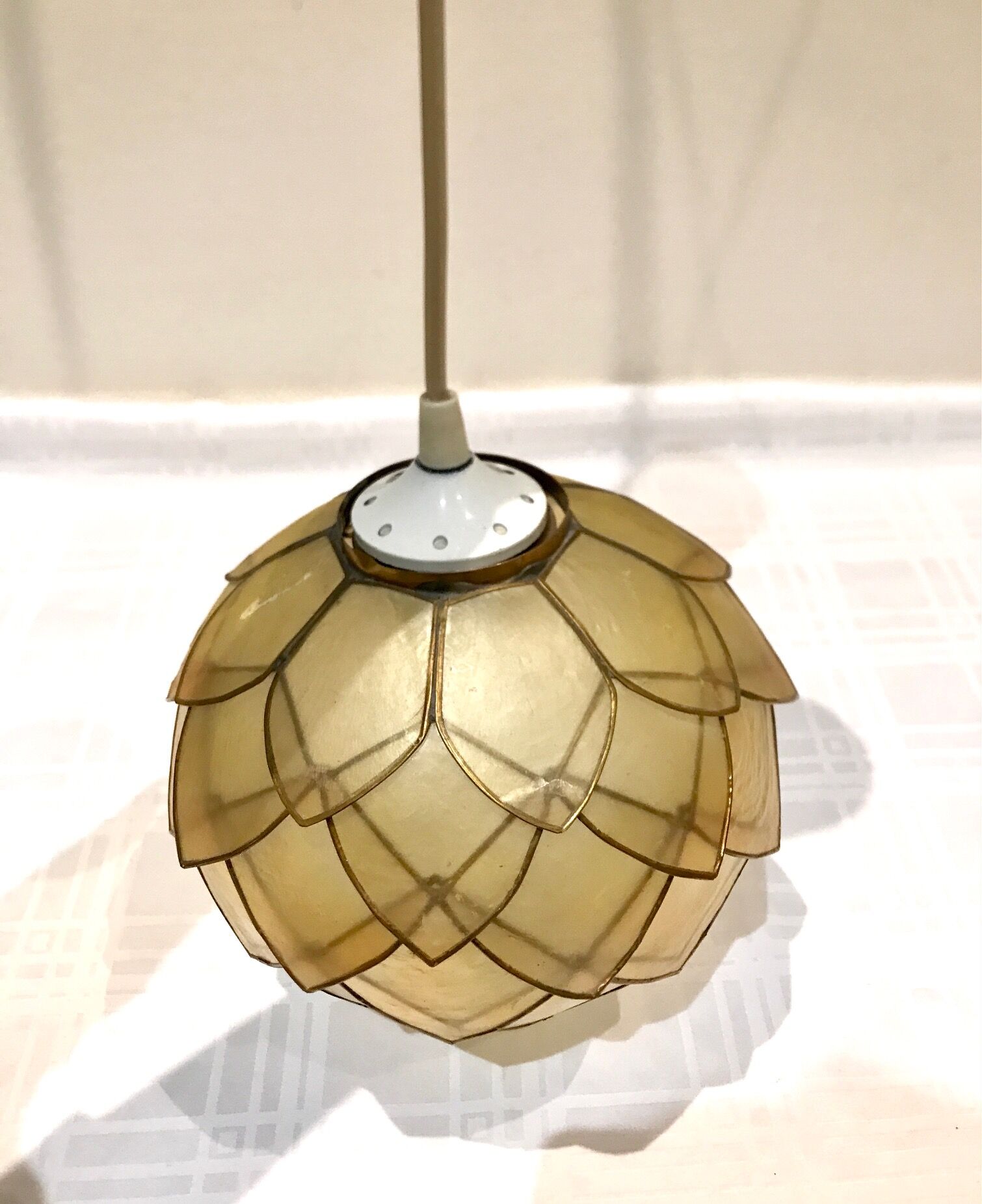 Suspension flower lotus mother-of-pearl