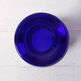 Vase en verre pressé cobalt bleu de petite taille des années 1960 / Italie