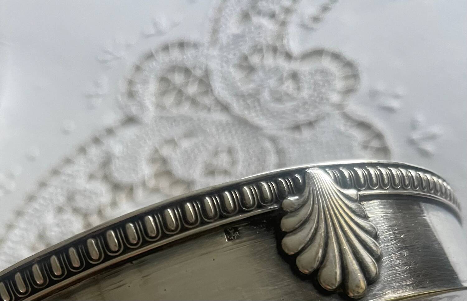 Coupe ancienne en verre et métal argenté