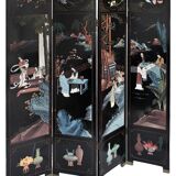 Four-panel lacquered wooden screen with Coromandel decoration.