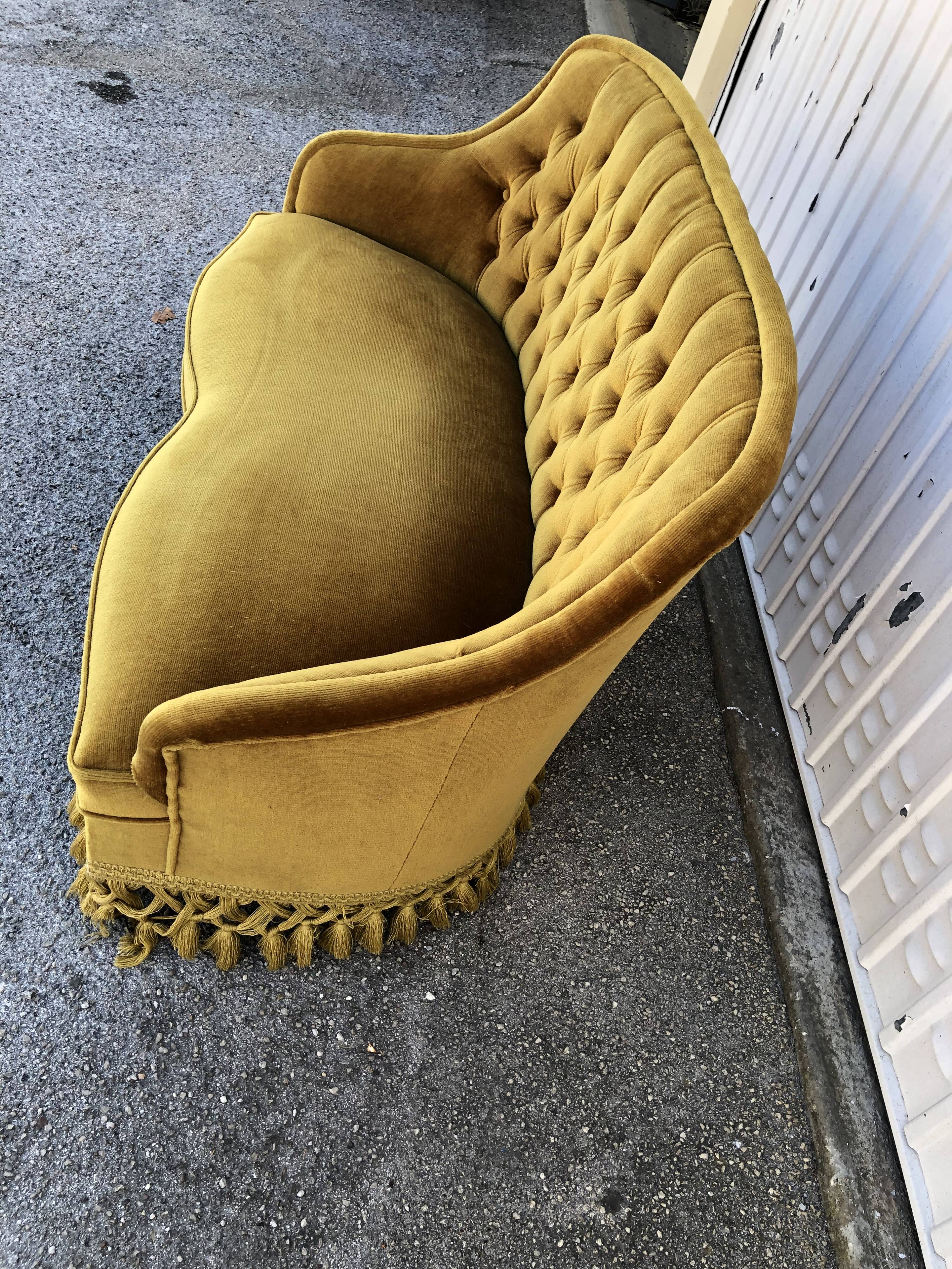 Bench velvet gold vintage