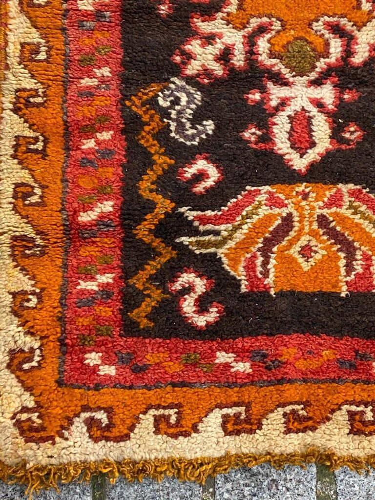 Vintage Moroccan tribal carpet 110x70 cm