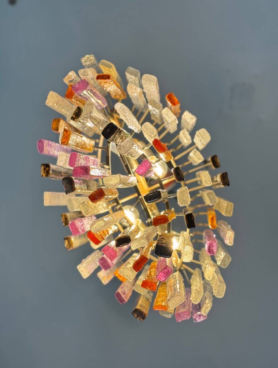 Oval-shaped Venetian chandelier in Murano glass, circa 1950, Venini