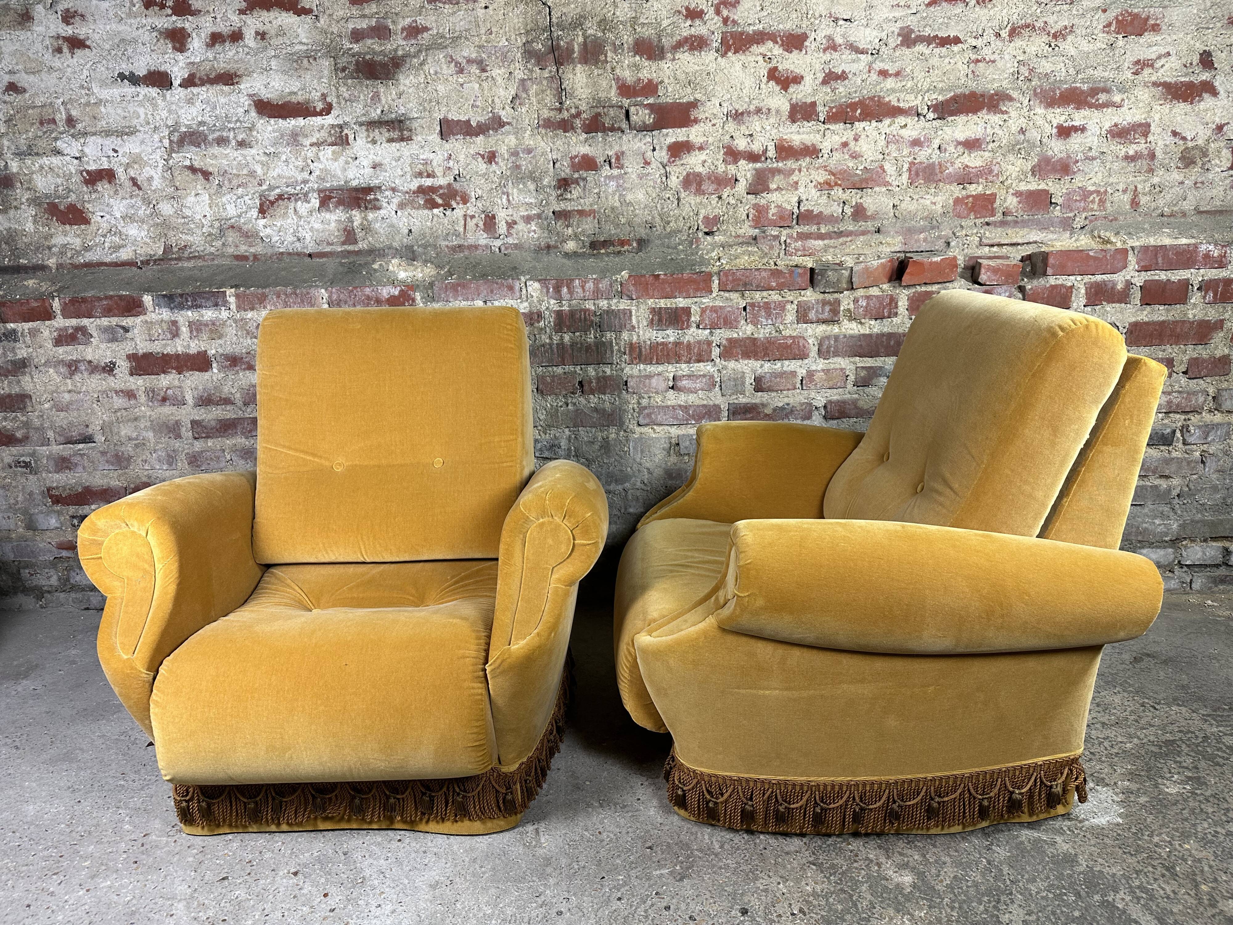 Fauteuils vintage 1950 en velours jaune
