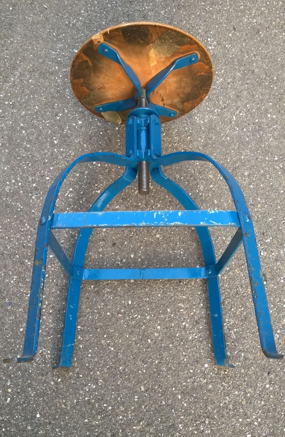 Industrial stool Bennett model 203