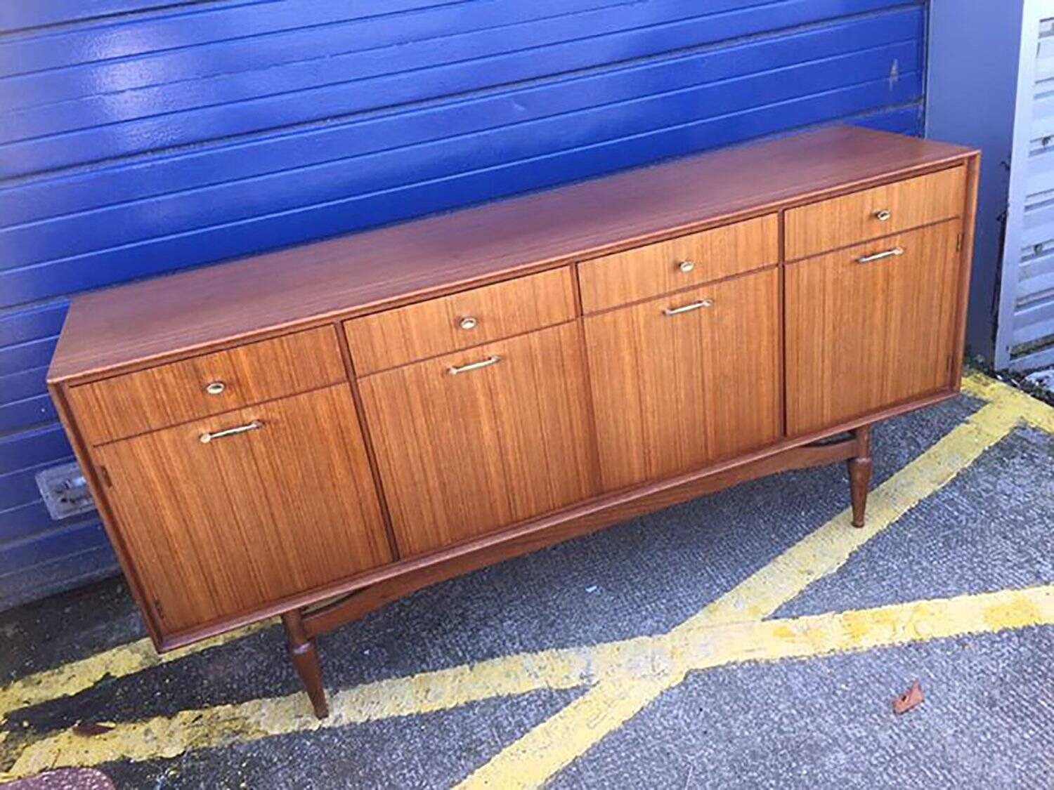 Mid-Century Enfilade by Greaves & Thomas in brown teak veneer, 1960s storage sideboard.