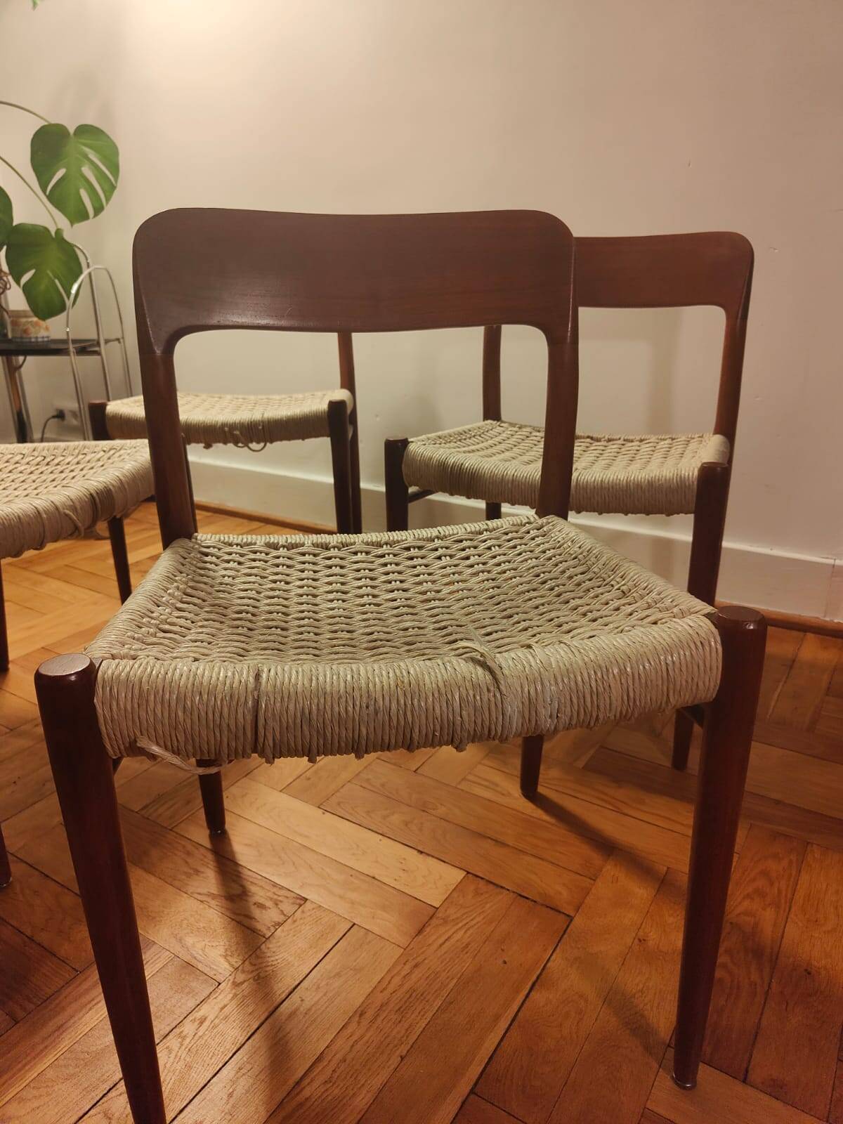 Chairs 75 Noels Otto Moller