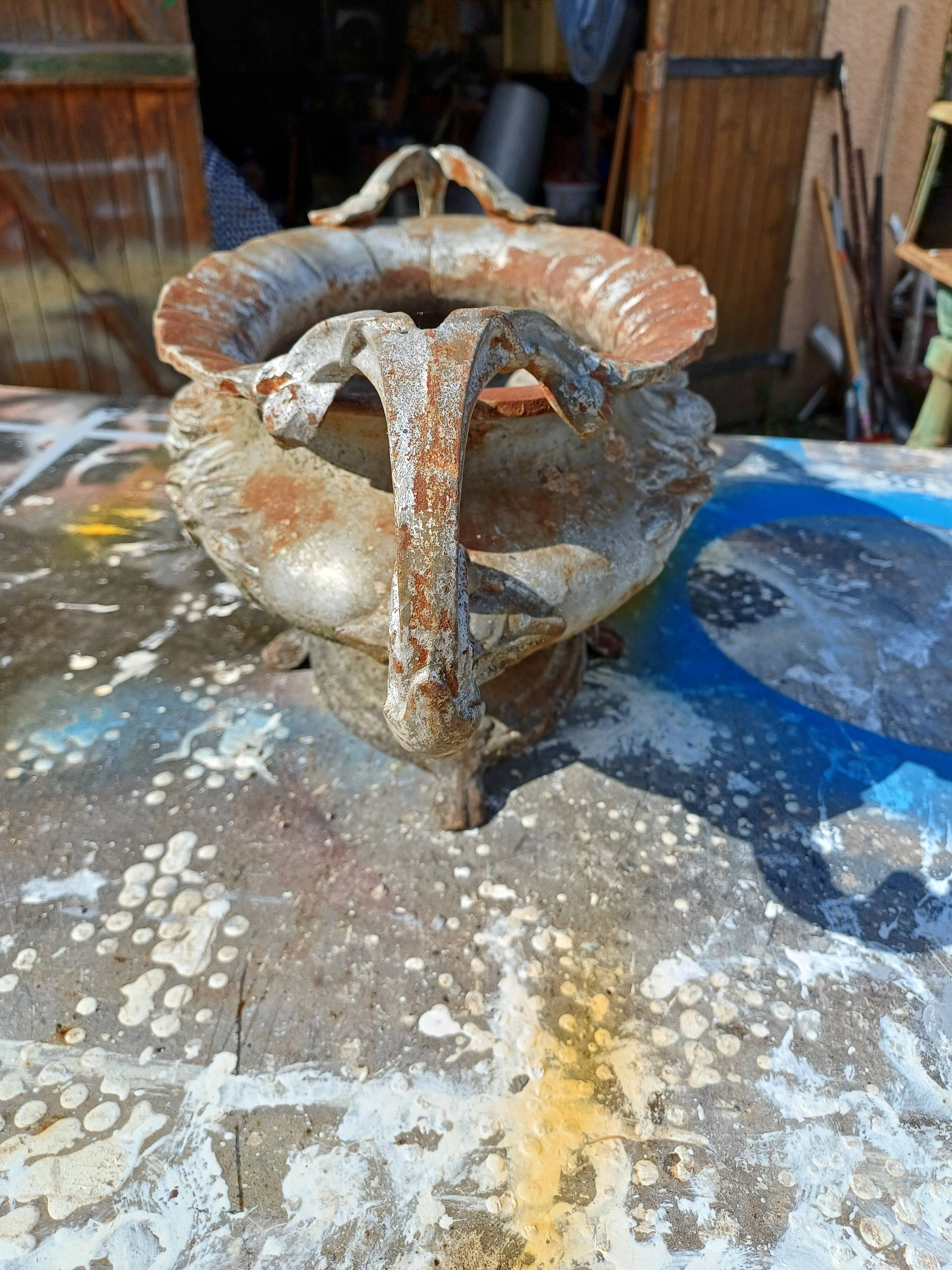 Pair of 1900 Cast Iron Planters from Charleville-Mézières in Rocaille Style