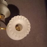 appliques murales laiton et opaline blanche