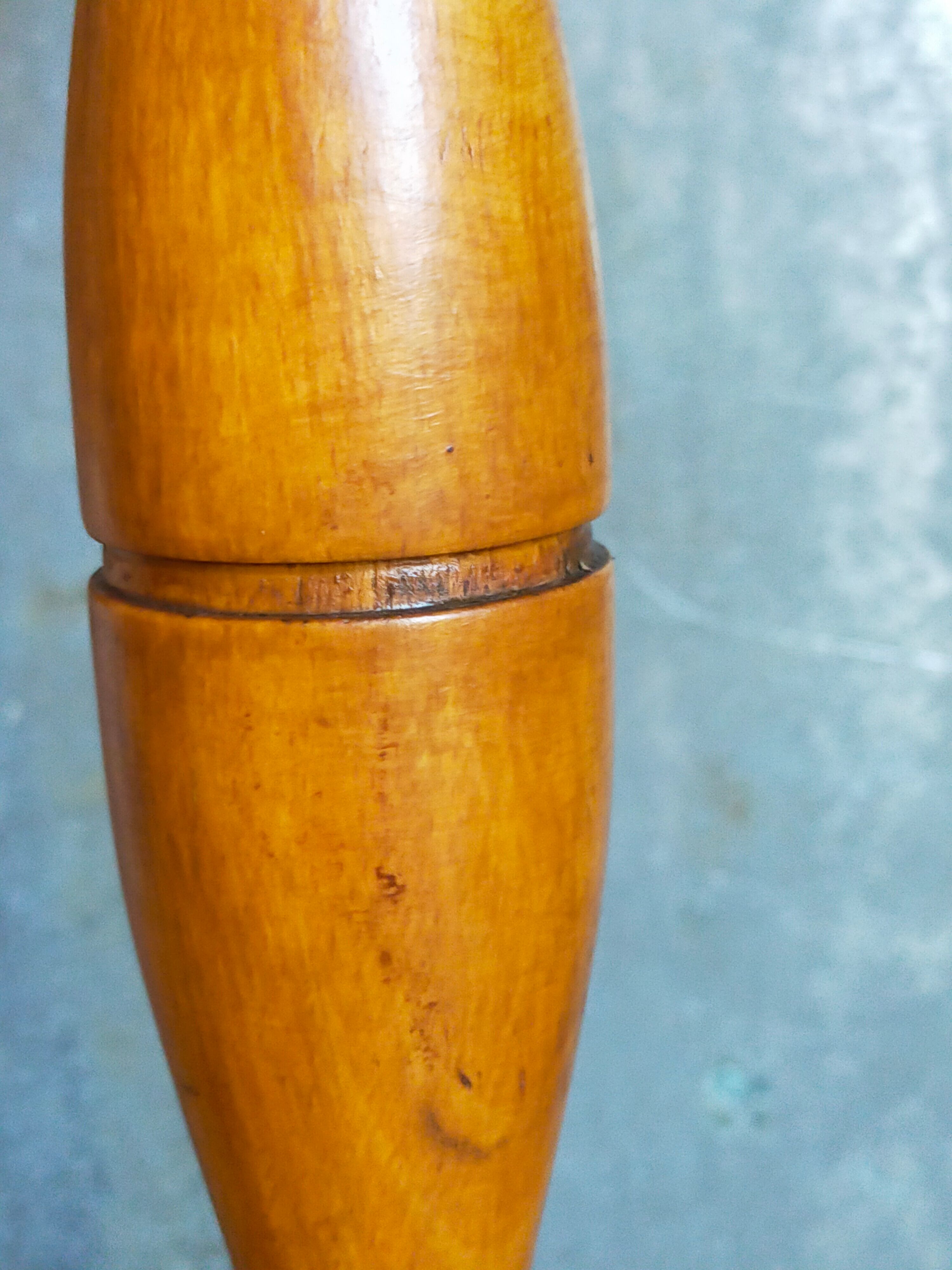 Plant harness in solid wood turned vintage