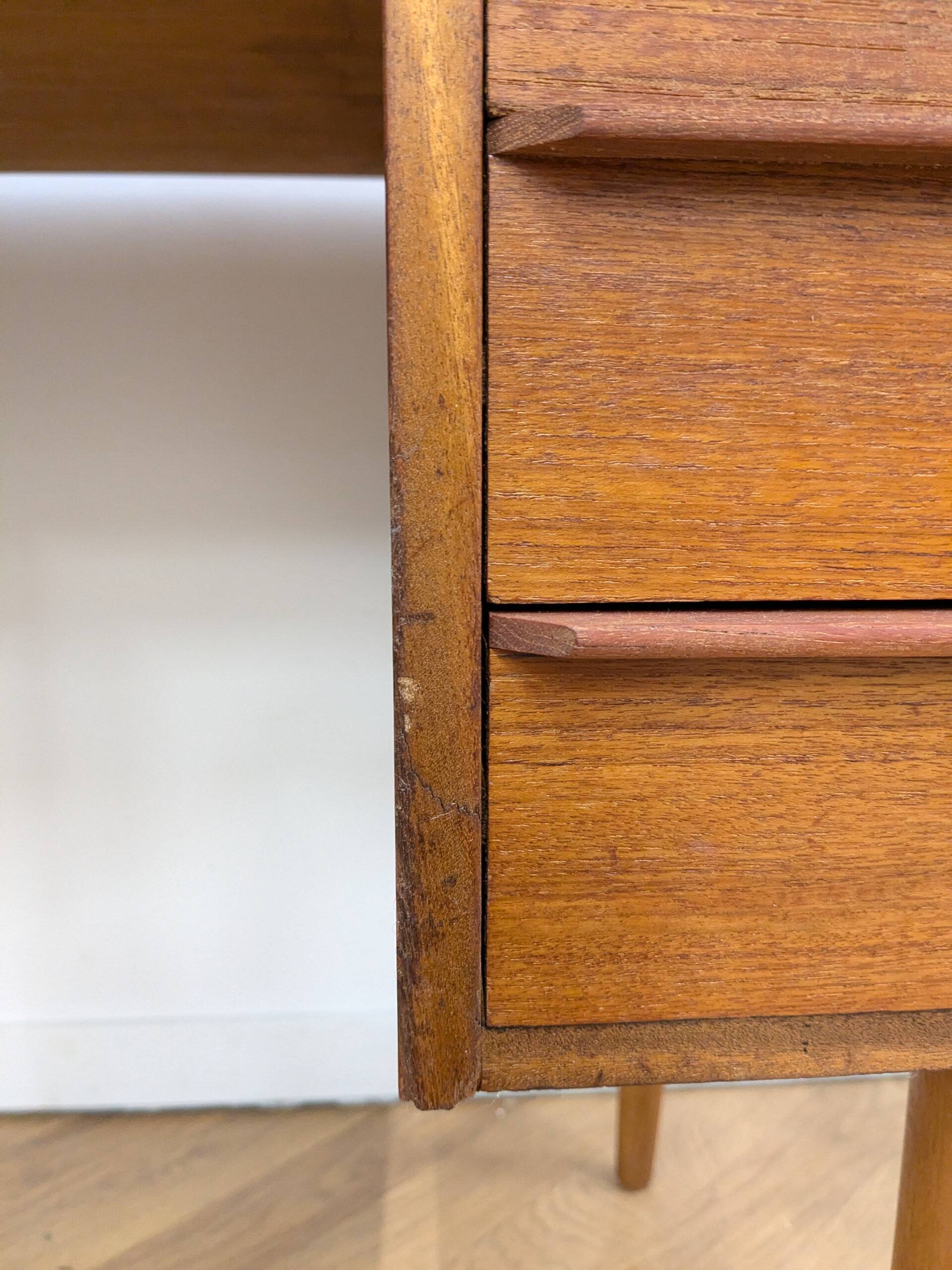 Bureau vintage scandinave
