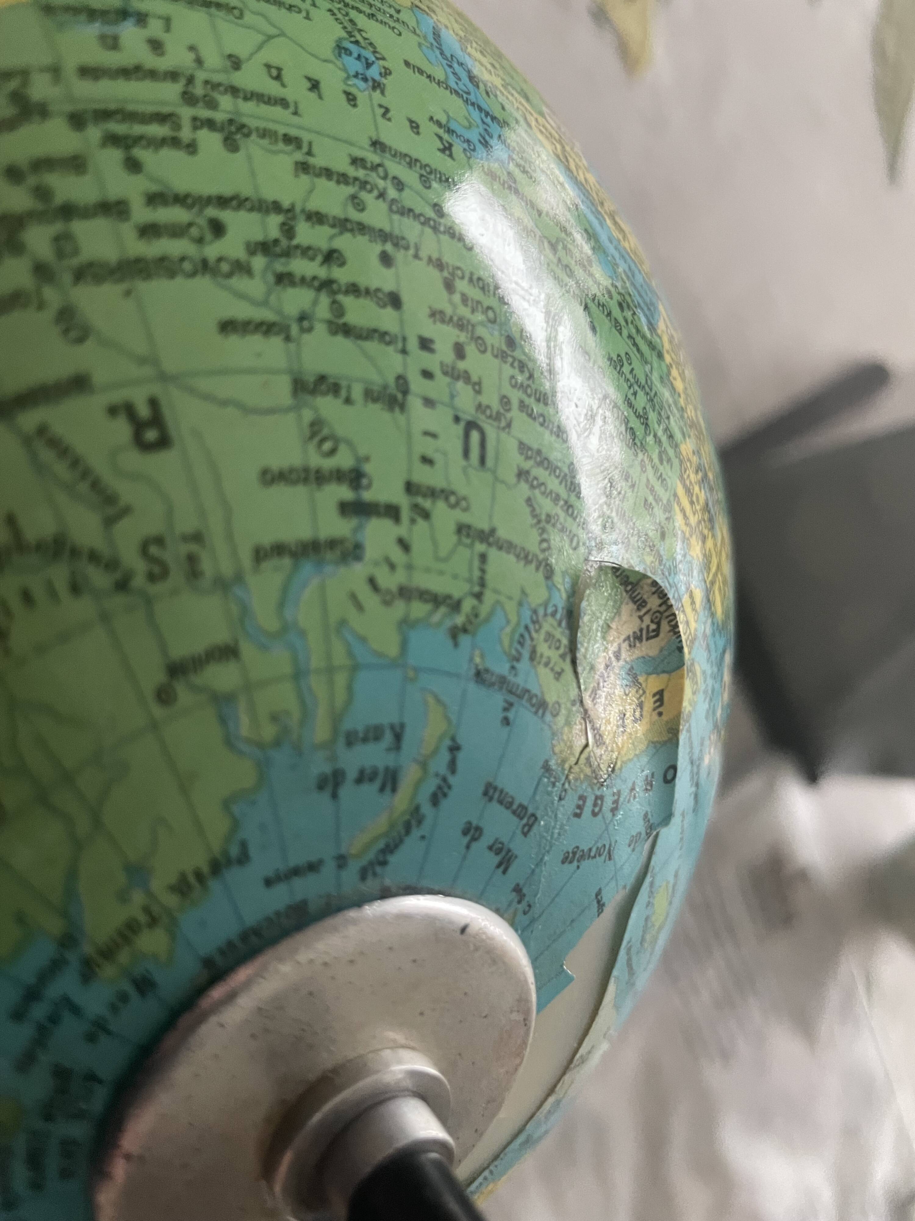 Tripod terrestrial globe