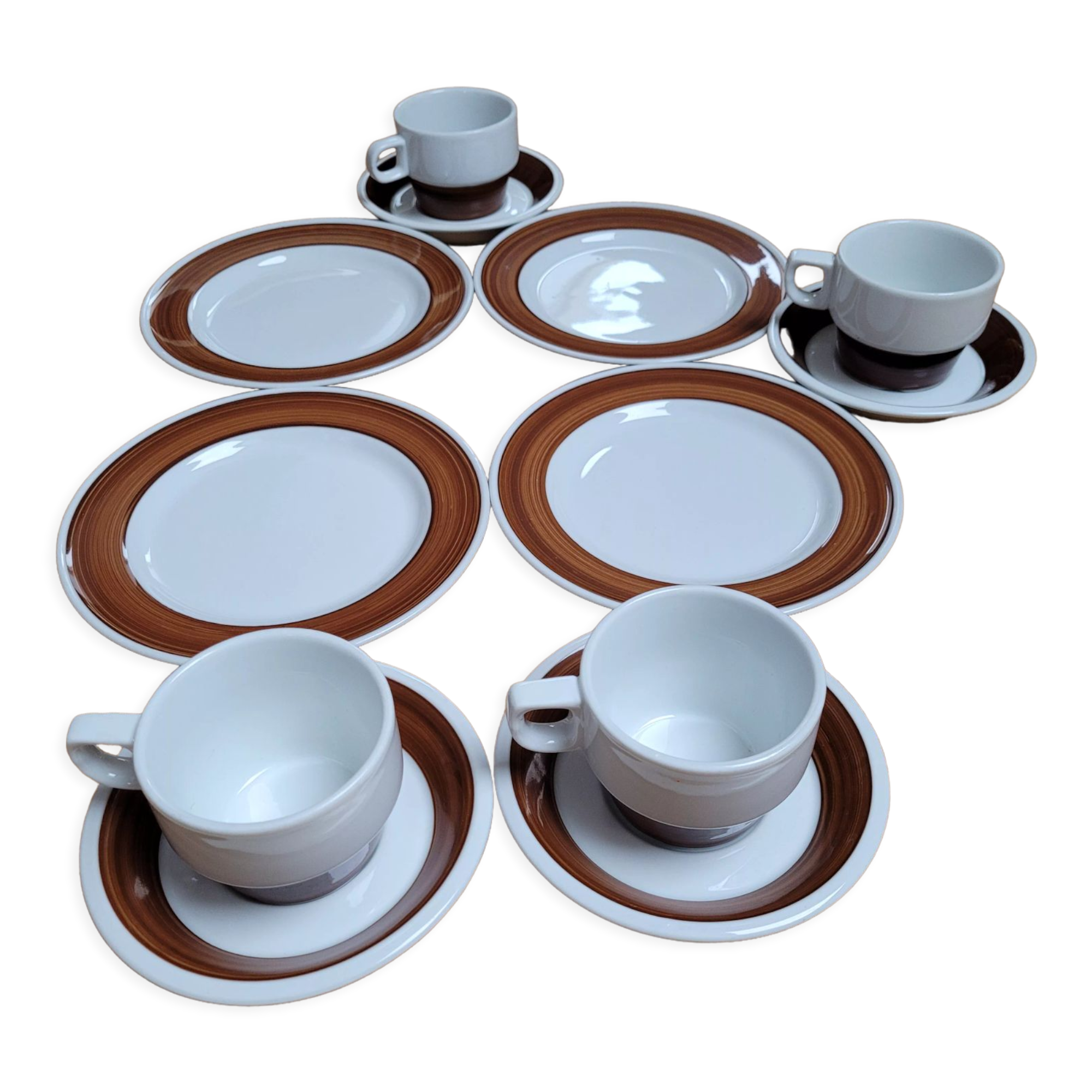 4 cups, and dessert plates MOSA Maastricht Holland