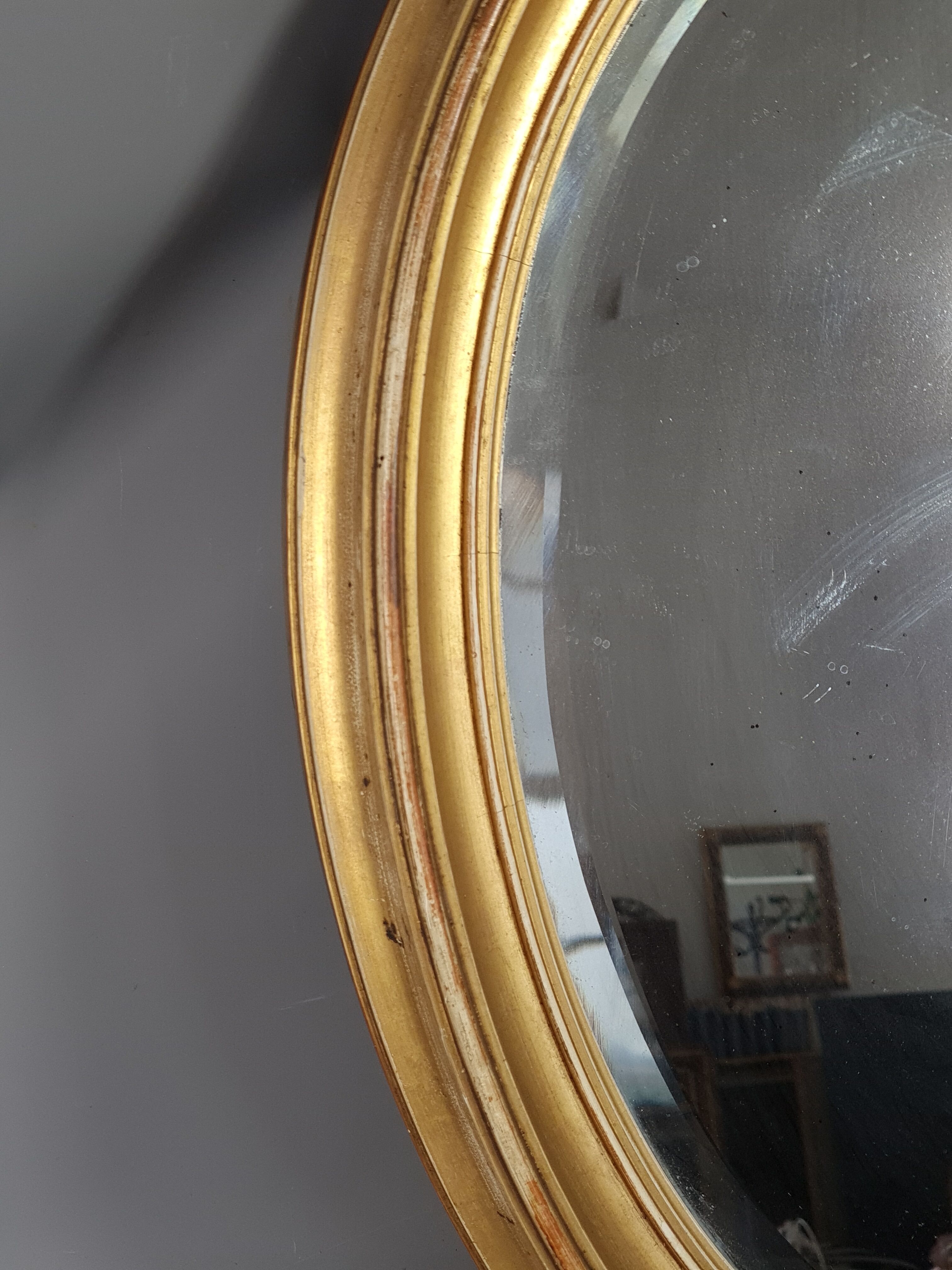 Ancien miroir ovale biseauté bois doré 63x46 cm SB