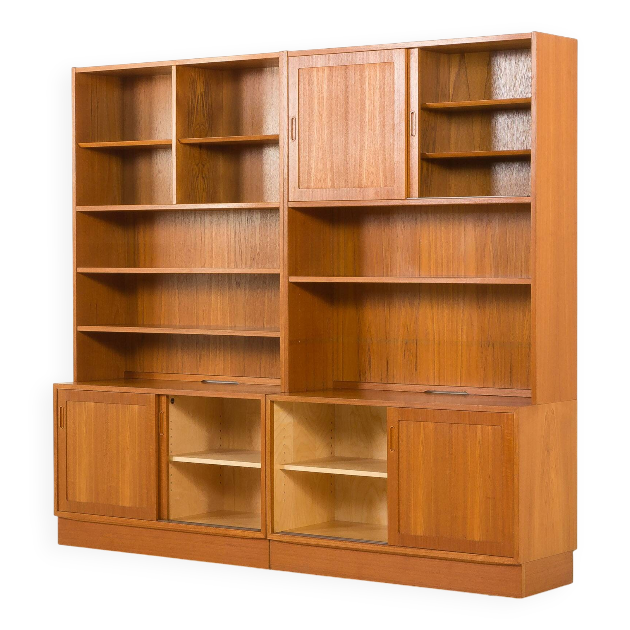 Danish mid century modular bookcase in teak by Poul Hundevad Denmark  1970