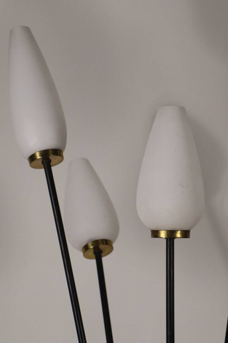 Lampadaire en métal et opaline, 1960