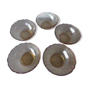 5 coupelles ou ramequins en verre ambré