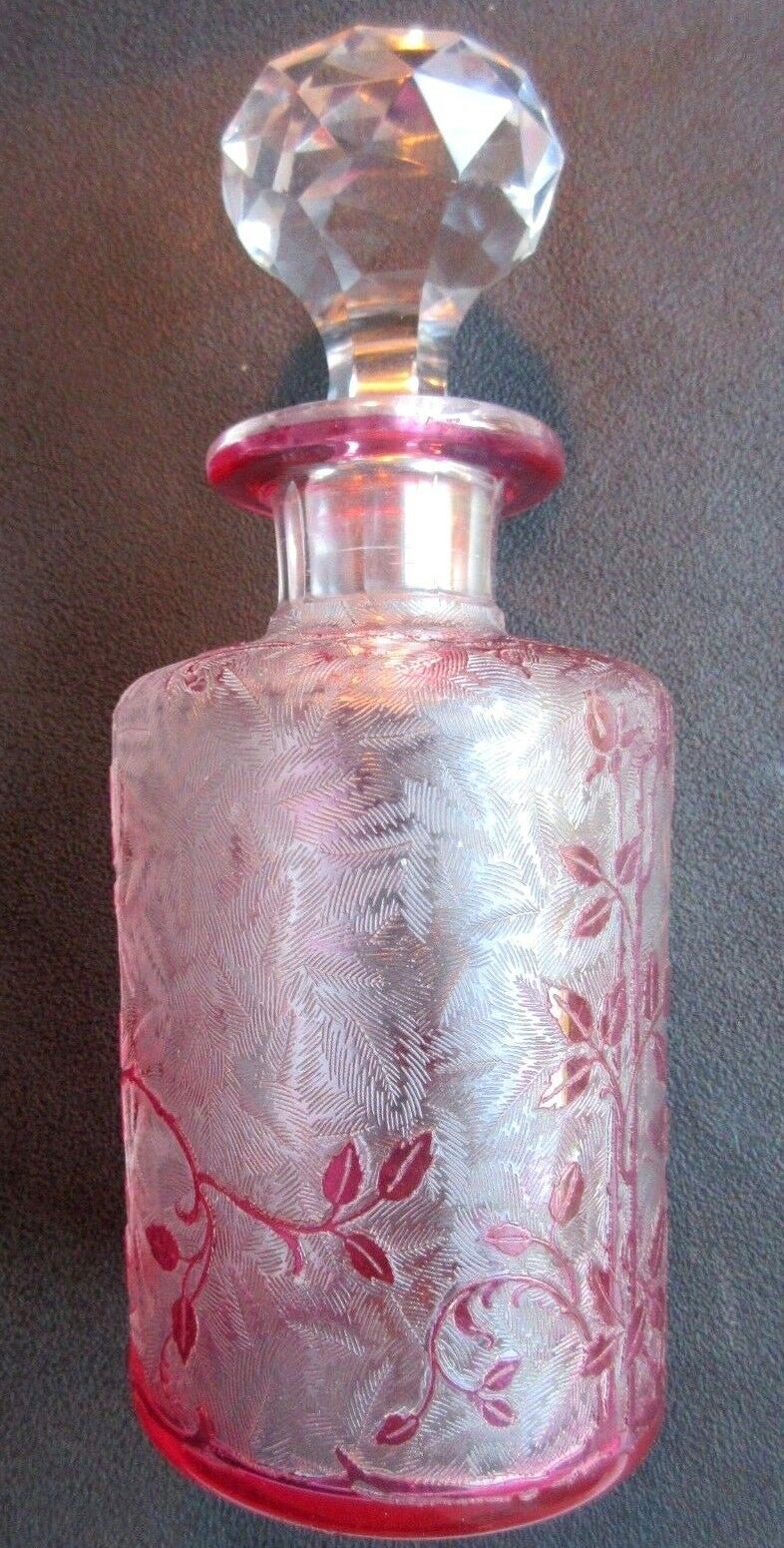 Flacon à parfum Baccarat dégagé à l'acide: Eglantier rouge