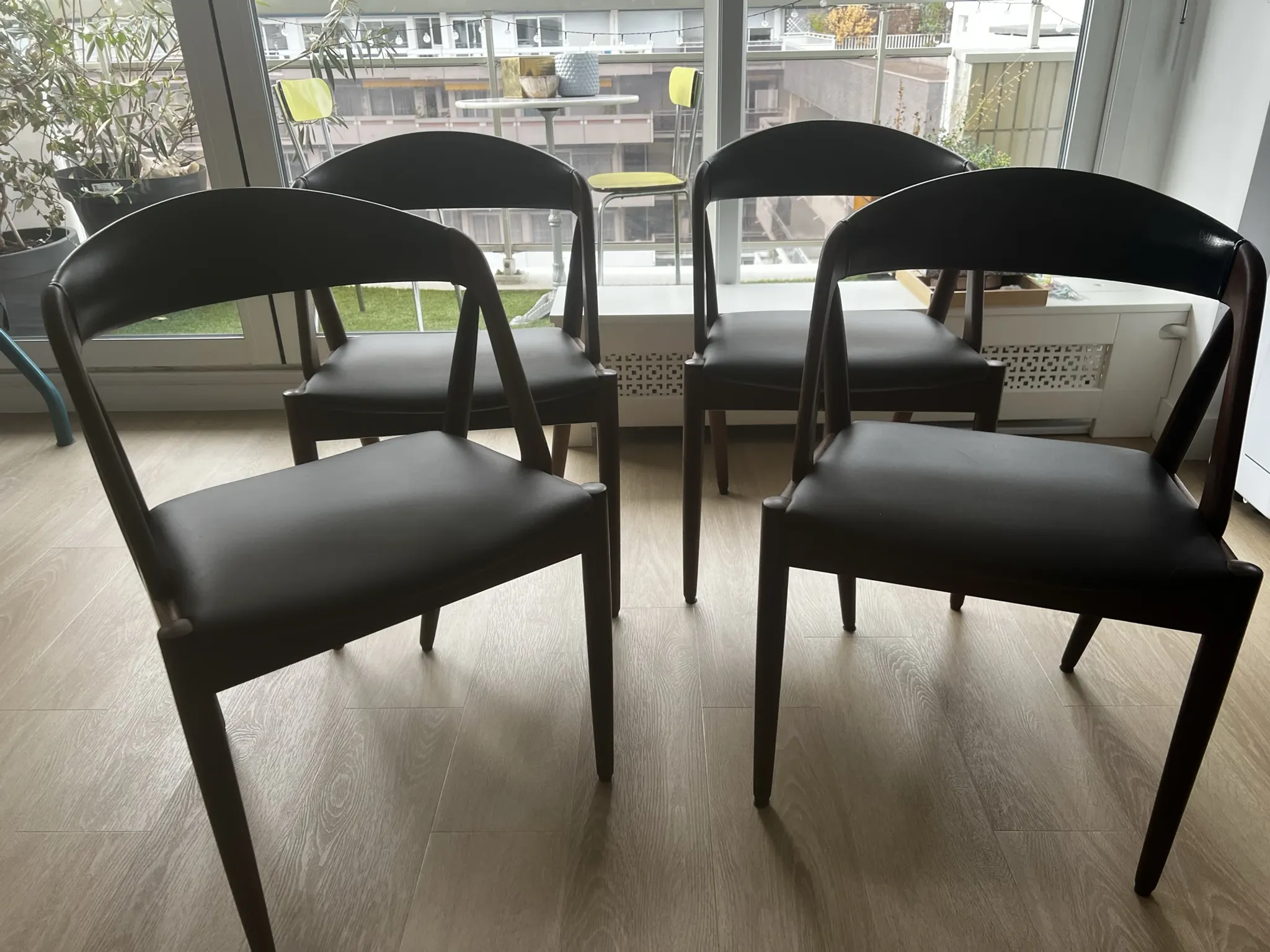 Set of 4 Kai Kristensen model 31 chairs