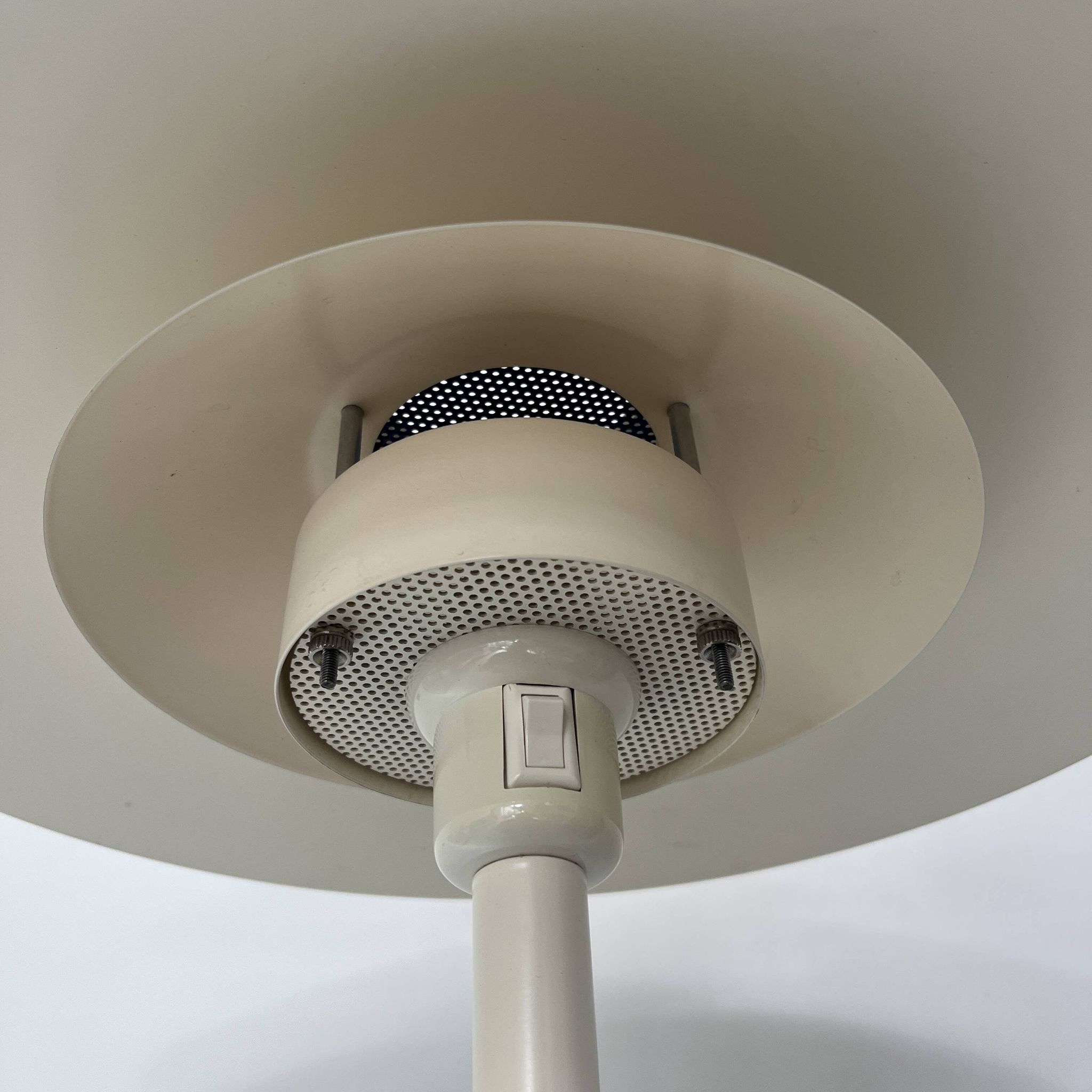 Danish floor lamp inspired by Poulsen Design Light A/S Eminent