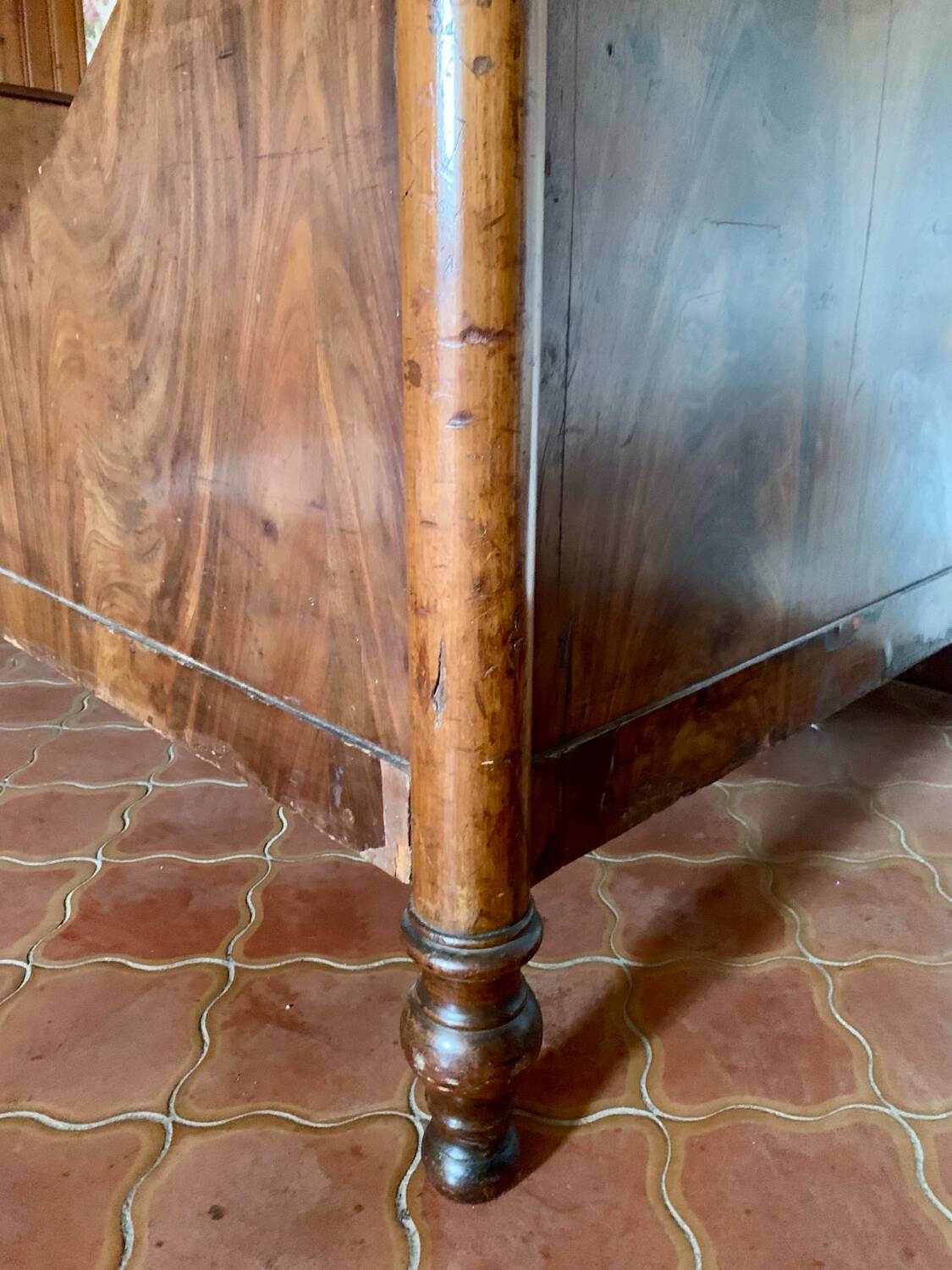 Antique Louis Philippe style sleigh bed in solid mahogany