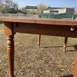 Farm table