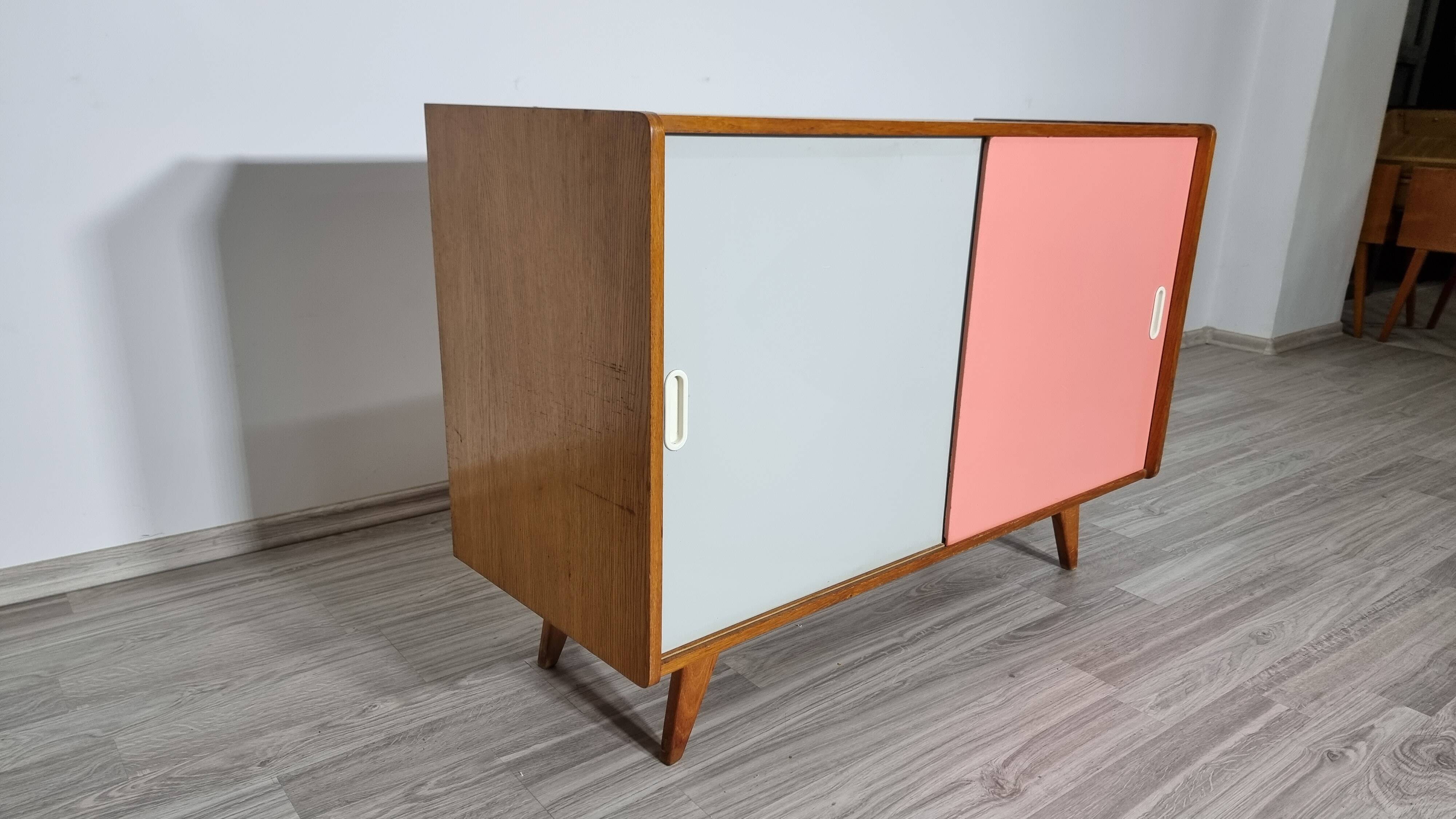 Enfilade par Jiri Jiroutek pour Interier Praha, 1960